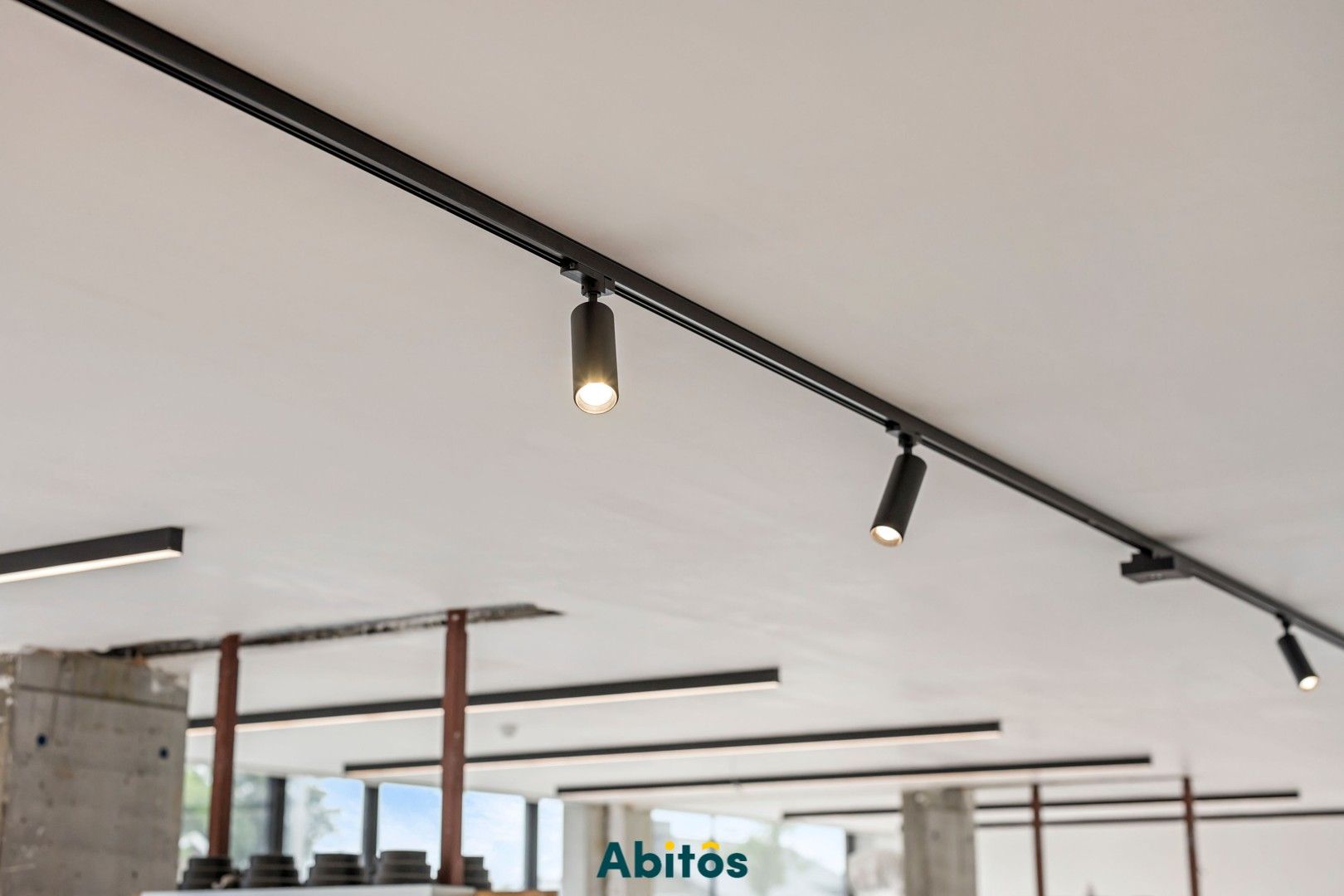 Commerciële ruimte met uitstekende visibiliteit en bereikbaarheid foto 20