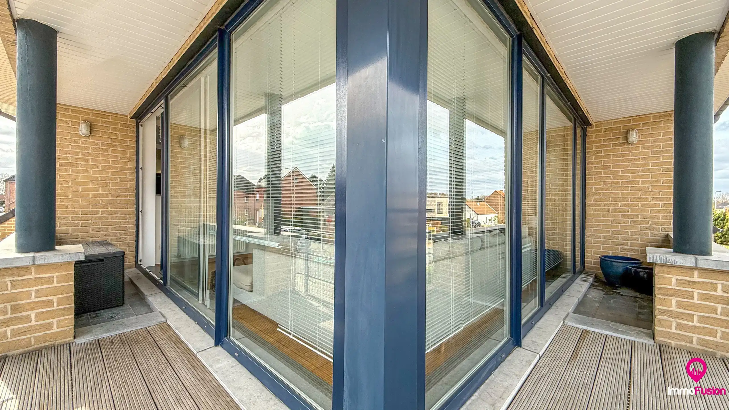 Ruim appartement met 4 slaapkamers en parking in Tuilt! foto 18