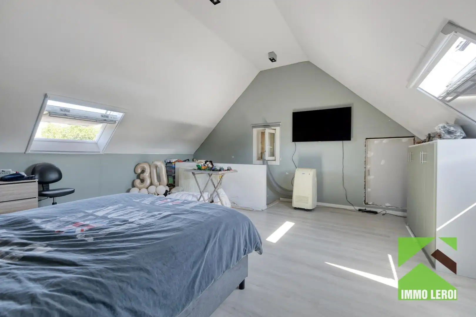 Grondig vernieuwde woning met diepe tuin, zwembad en energiezuinige technieken (EPC A) foto 21