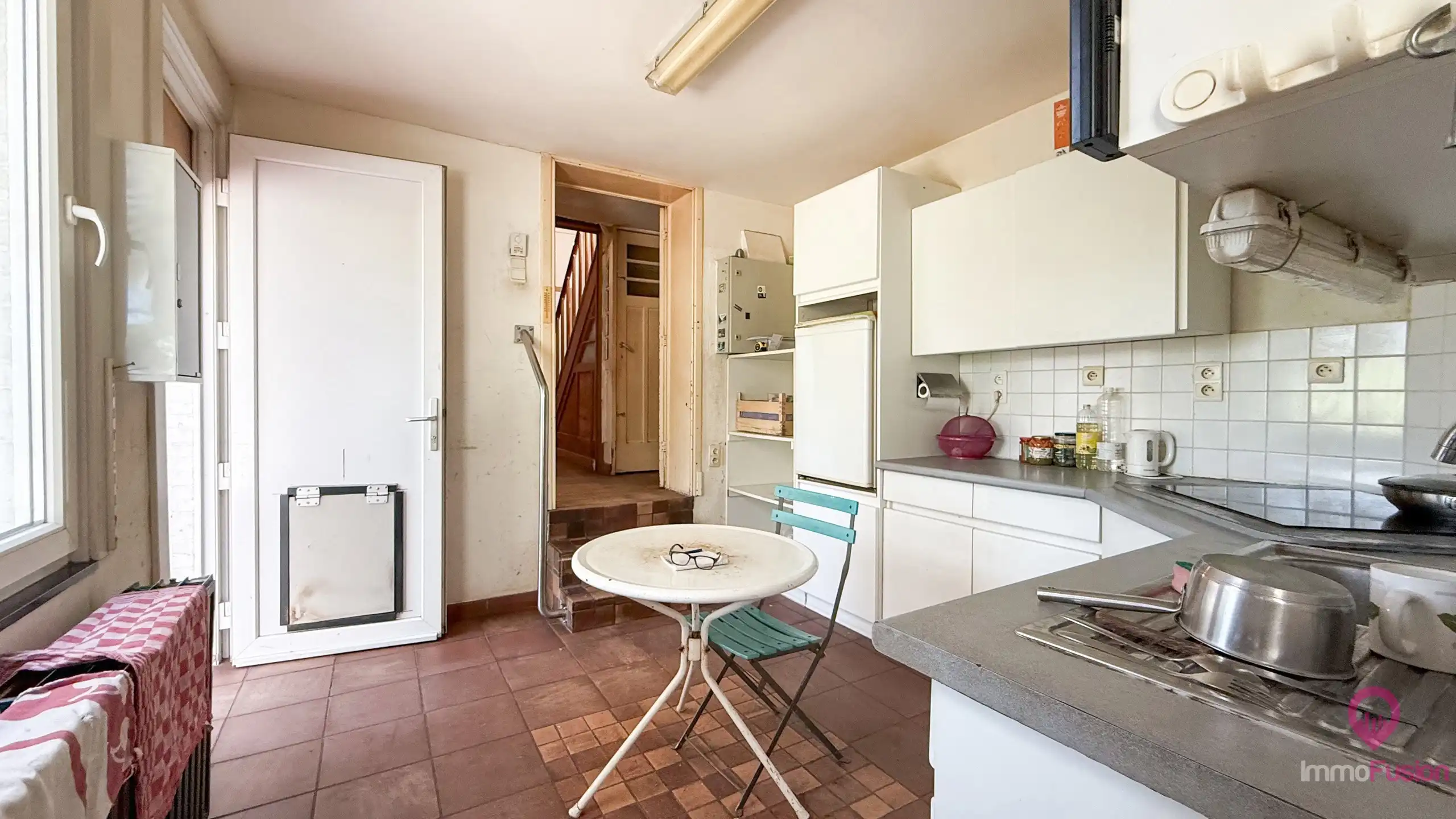 Te renoveren woning met 3 slpkms op ruim perceel van 8a58ca! foto 10