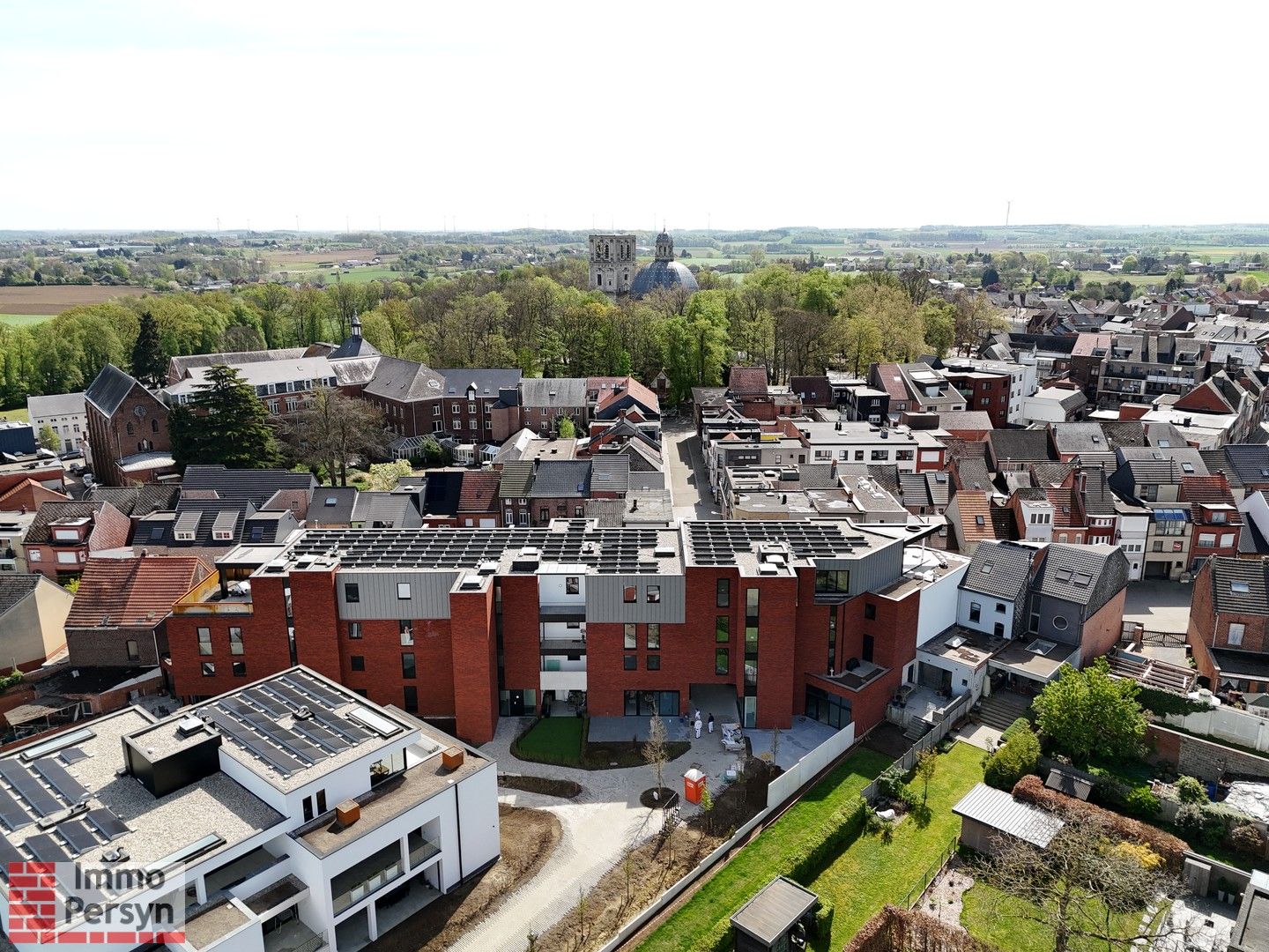 Nieuwbouw 2-slpk appartement met ruim terras foto {{pictureIndex}}