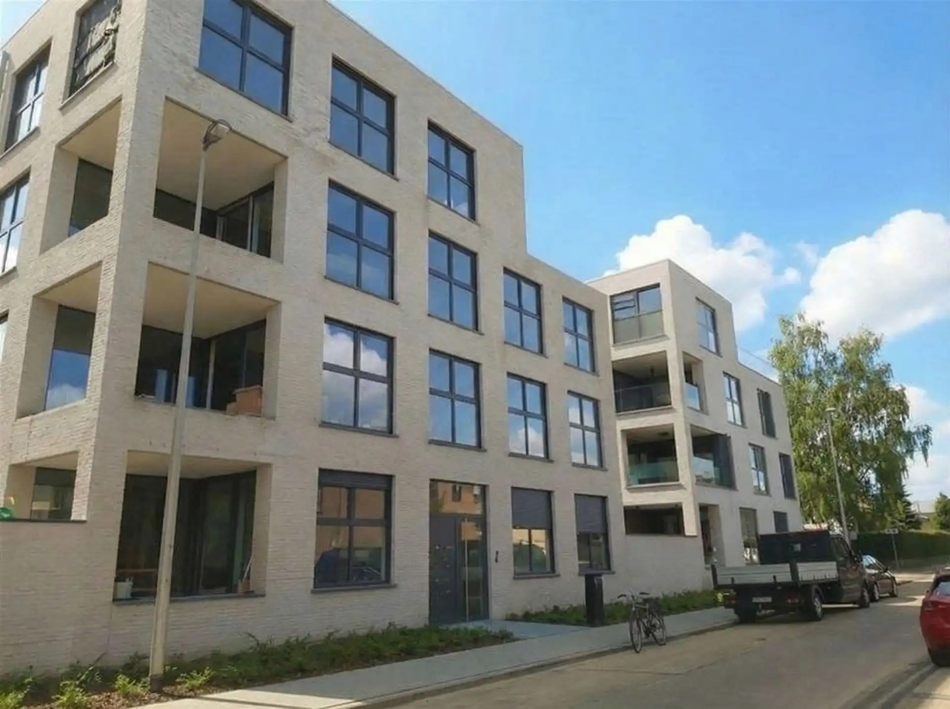 Nieuwbouw appartement foto {{pictureIndex}}