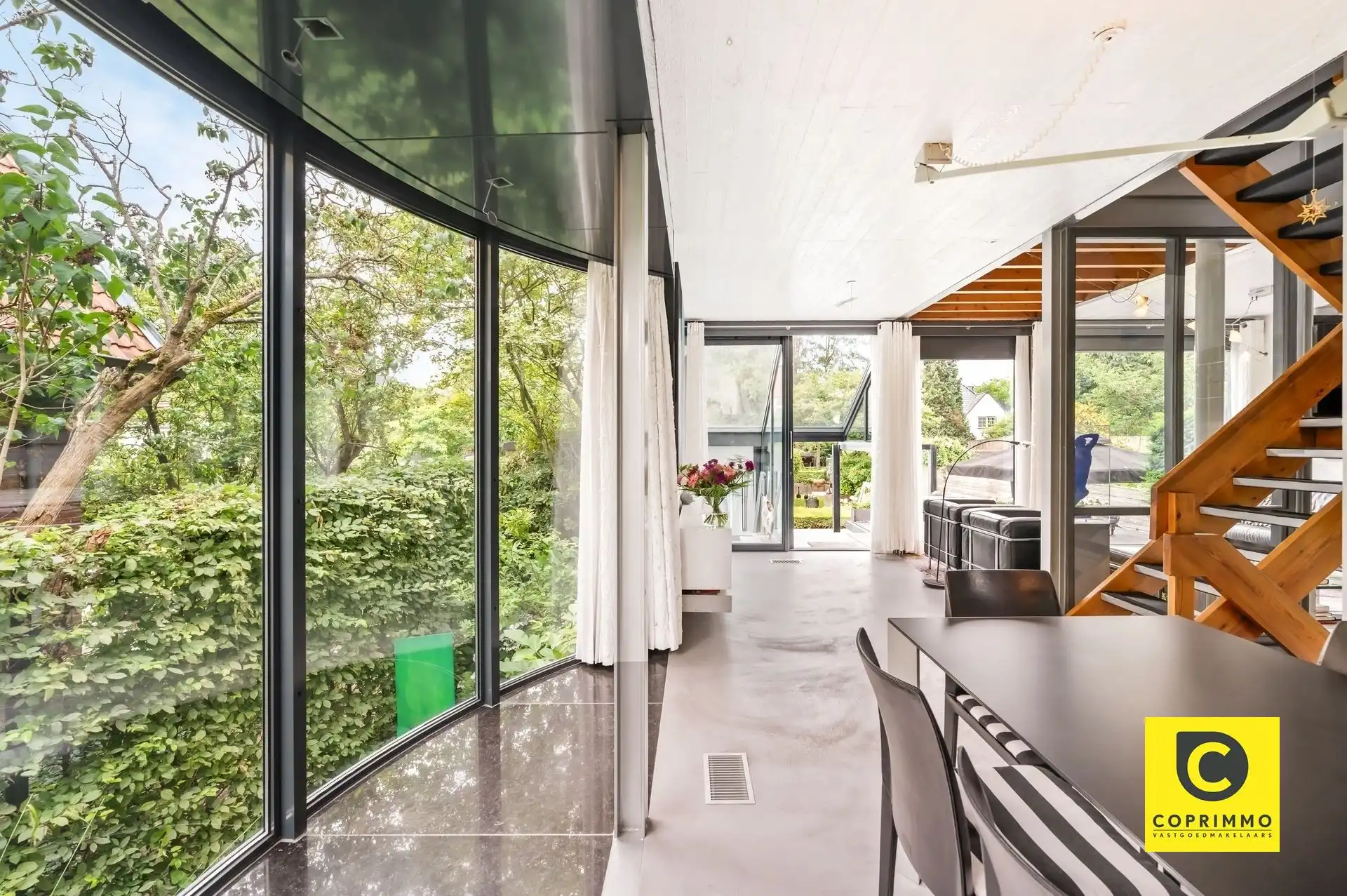 Exclusieve architectenwoning op toplocatie in Mortsel foto 5