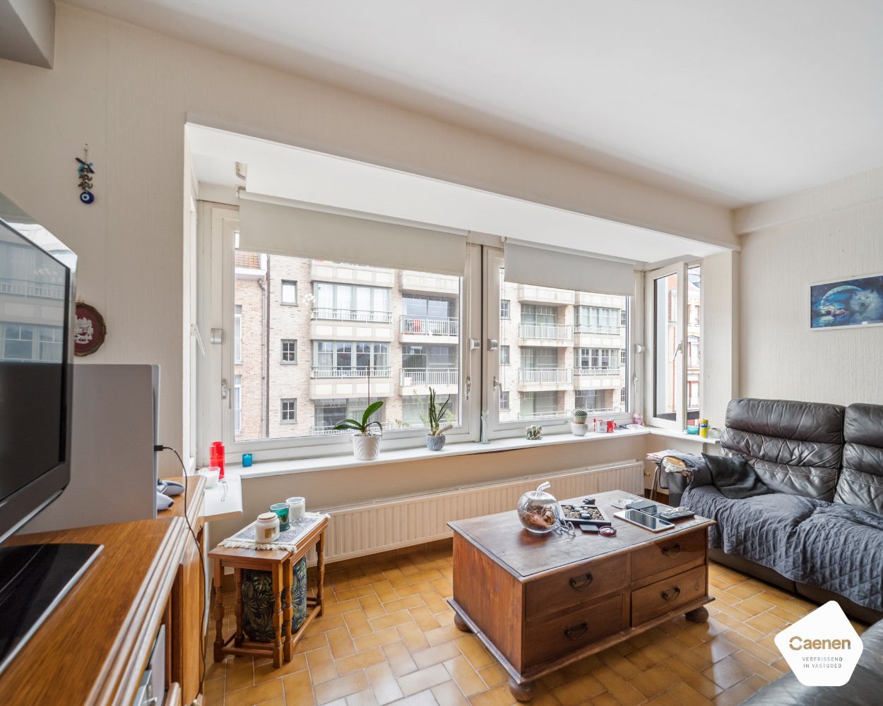 Op te frissen twee slaapkamer appartement op uitstekende locatie foto 3