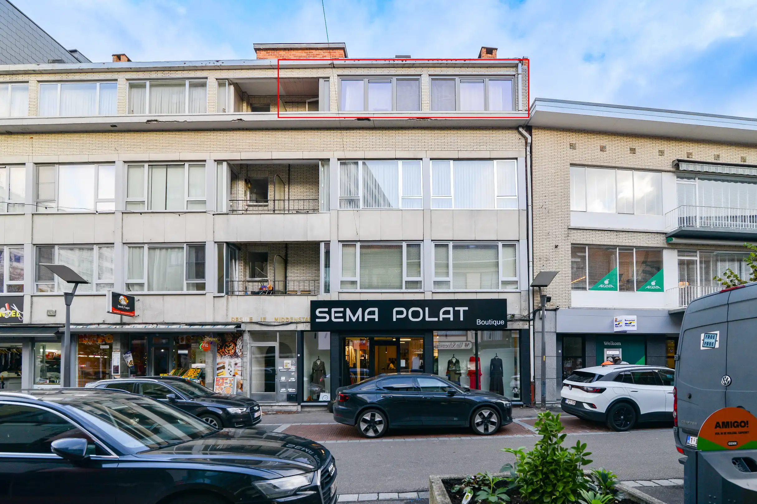 Appartement met 2 slaapkamers + kelderberging te Genk centrum foto 11
