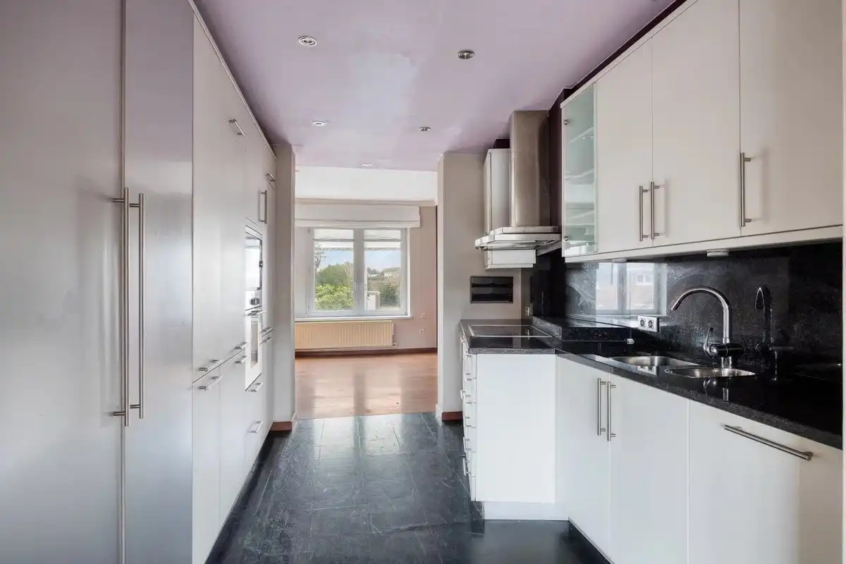 DUPLEXAPPARTEMENT VAN 146 M² MET 3 SLP'S IN LANAKEN CENTRUM foto 9