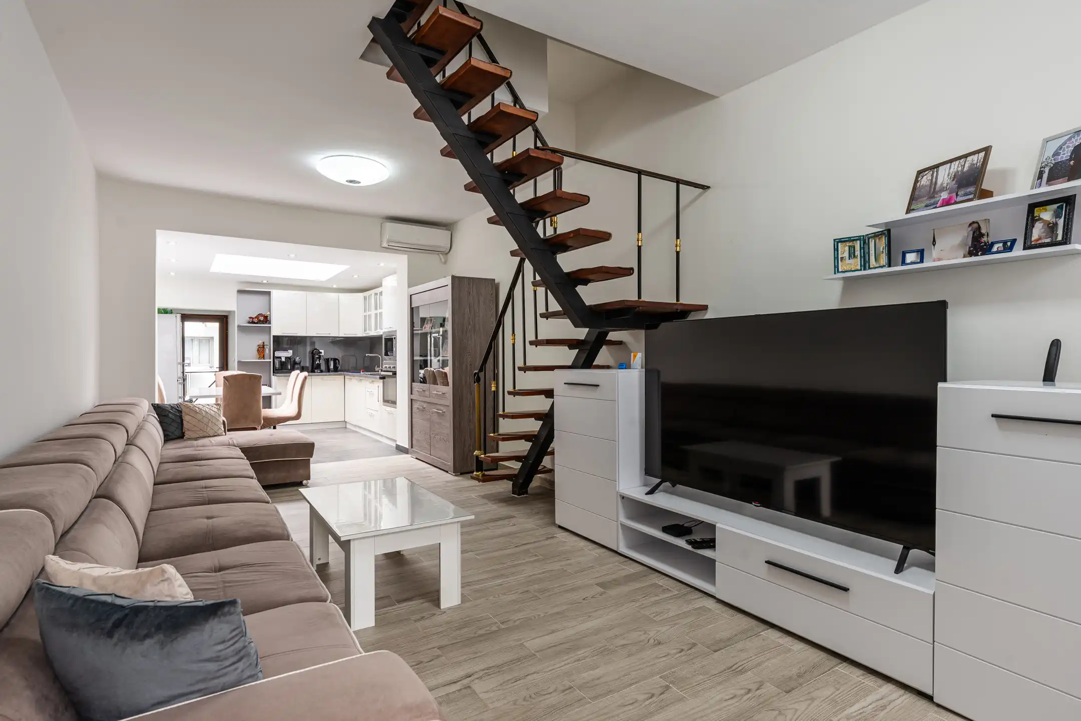 Instapklare woning op toplocatie in Gent.  foto 3
