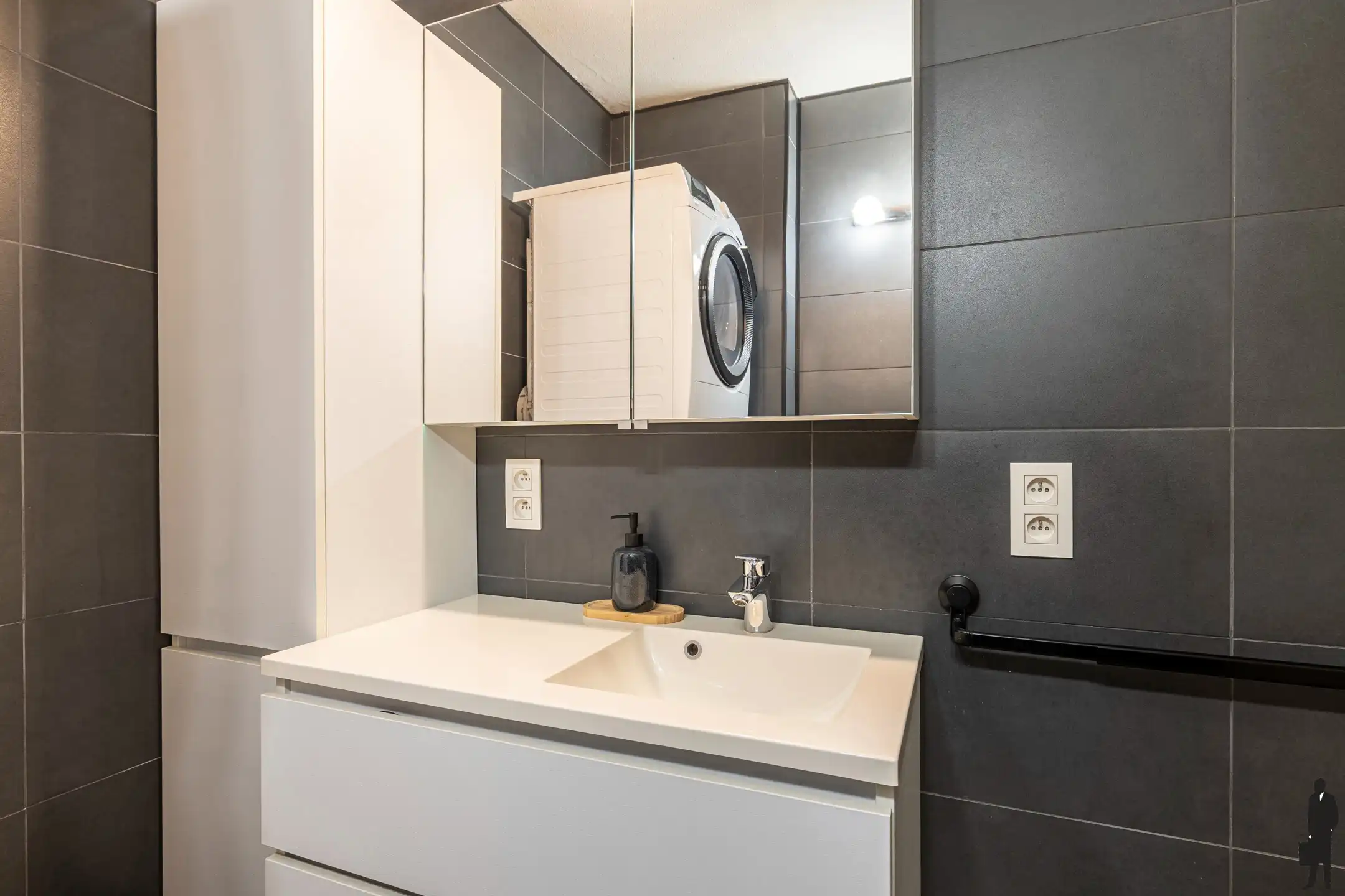 Ruim 3-slaapkamerappartement in groen woonpark foto 16