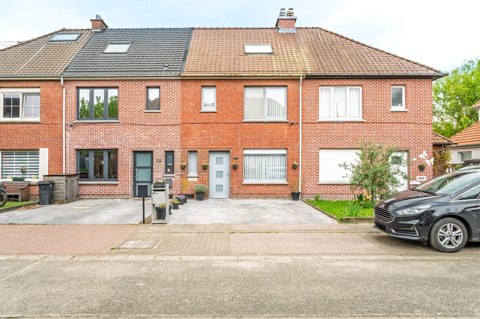 Instapklare woning met 3 slaapkamers foto {{pictureIndex}}