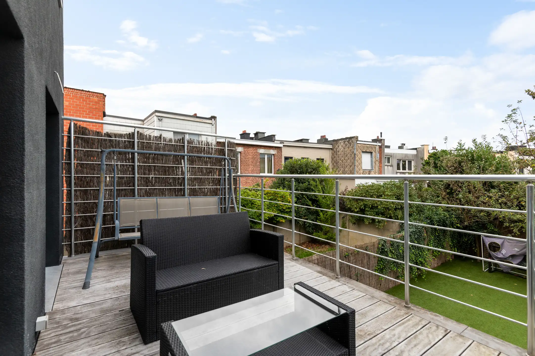 Instapklare luxewoning (235 m²!) met garage en zonnige tuin foto 10
