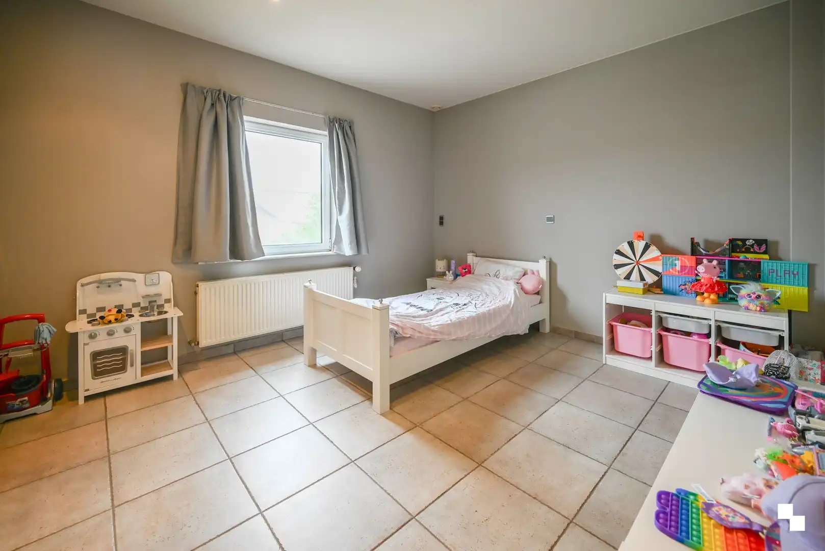 Zeer ruim appartement in het centrum van Oostrozebeke foto 17