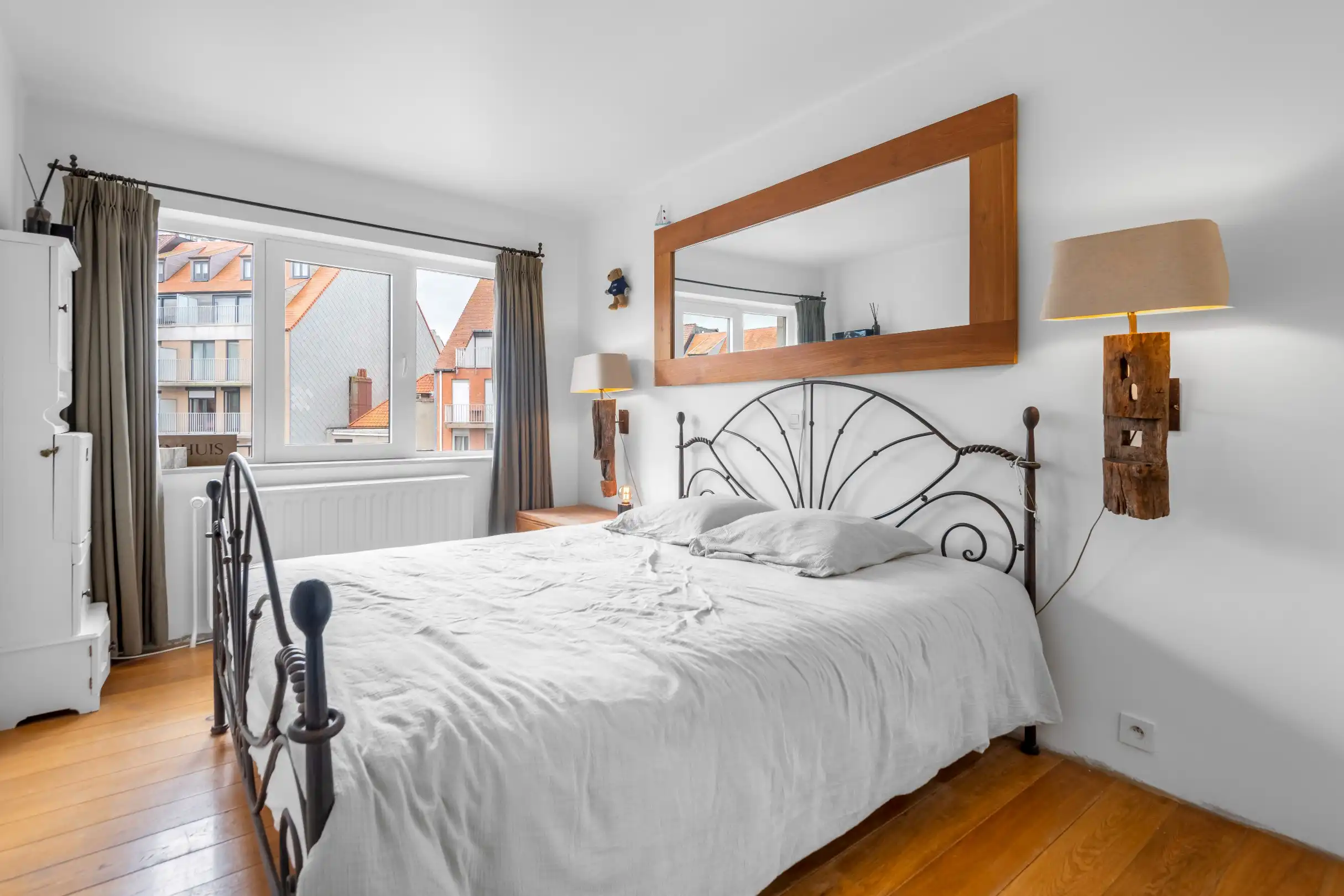 Penthouse rustig gelegen vlakbij de Dumortierlaan en de Zoutelaan.  foto 11