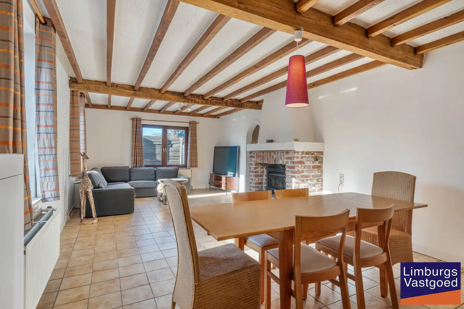 Instapklare woning met ruime loods/werkplaats, 11a 77ca foto 5