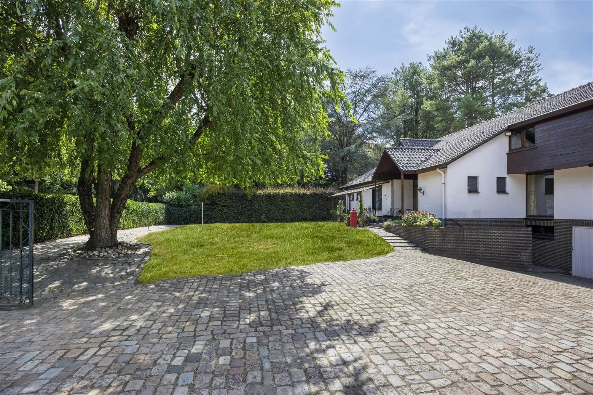 Verrassend ruime villa met klasse in een groene omgeving foto 5