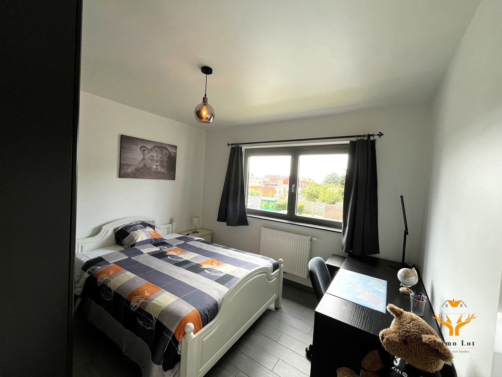 Bemeubeld appartement met 2 slaapkamers foto 10