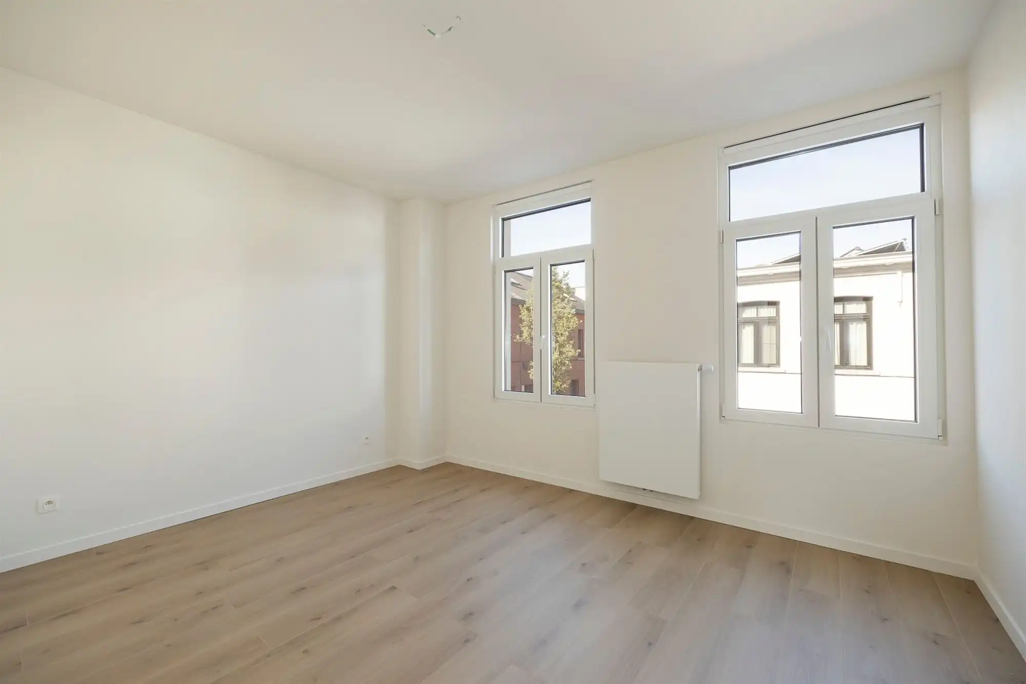 Volledig gerenoveerde woning met tuin in Mechelen foto 16