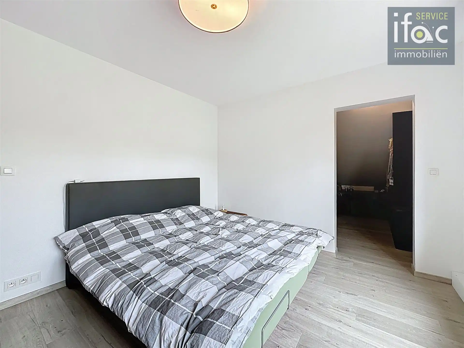 Super gelegen villa in het centrum van Sint-Joris-Weert foto 10