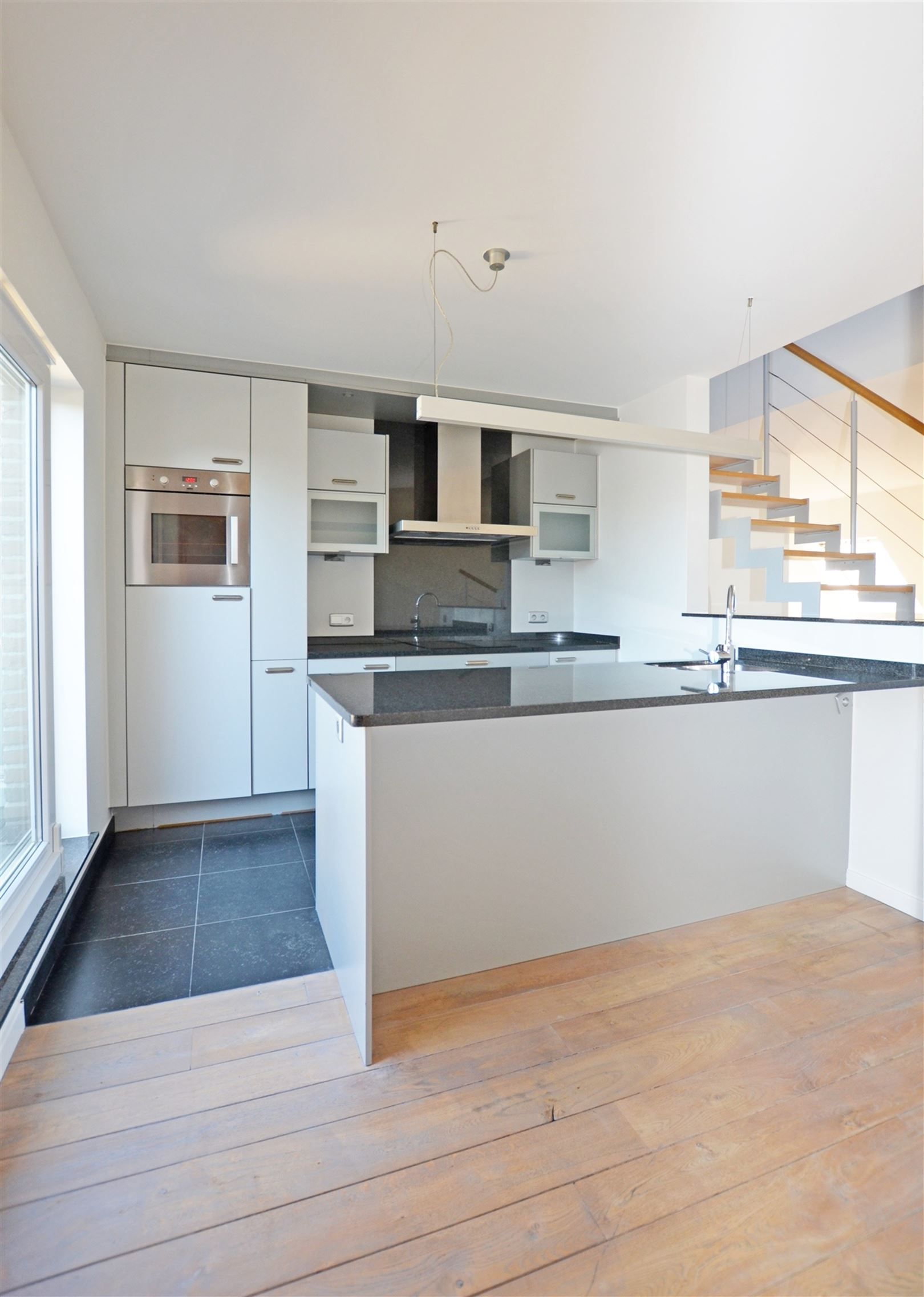 Instapklaar duplex-appartement op centrale ligging foto 5
