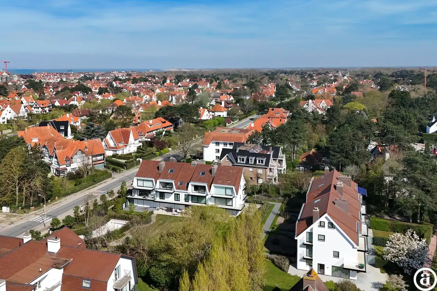 Zonnig gerenoveerd appartement met zuidwest gericht terras en open zicht.  foto 23