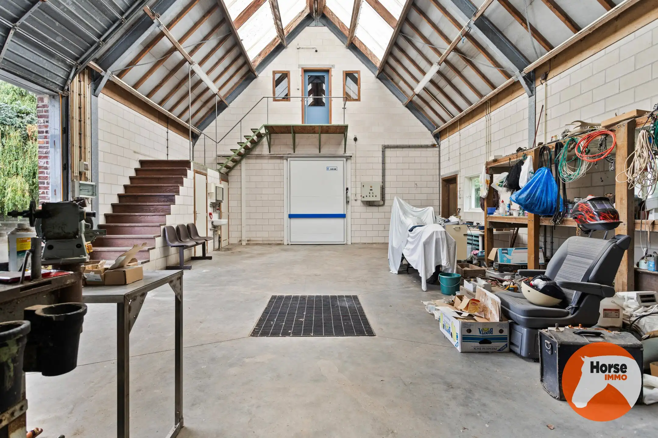 ROESELARE – Unieke villa met bijgebouwen op 4,7 ha foto 31