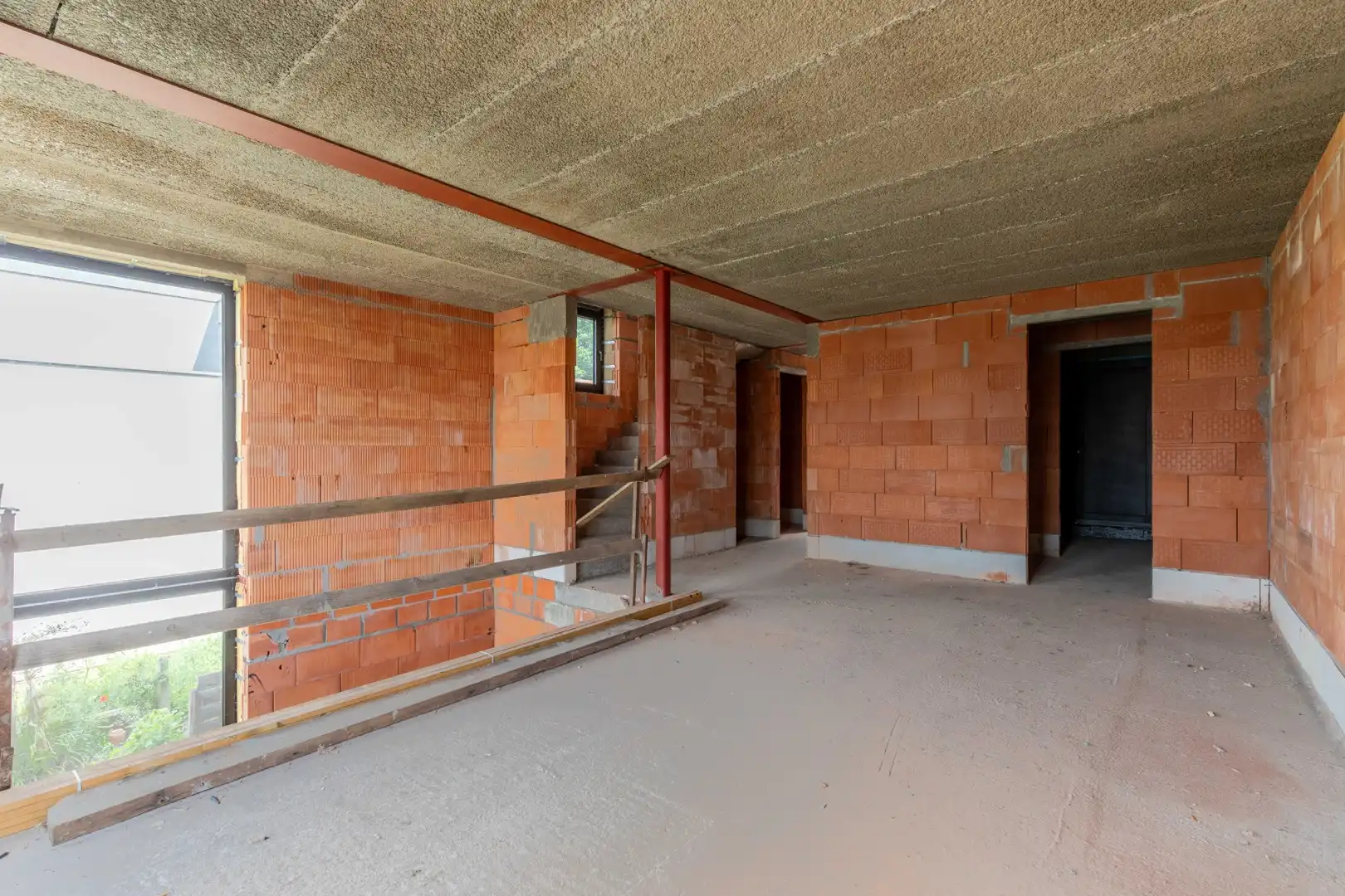 Lichtrijke nieuwbouwwoning met loftgevoel foto 8