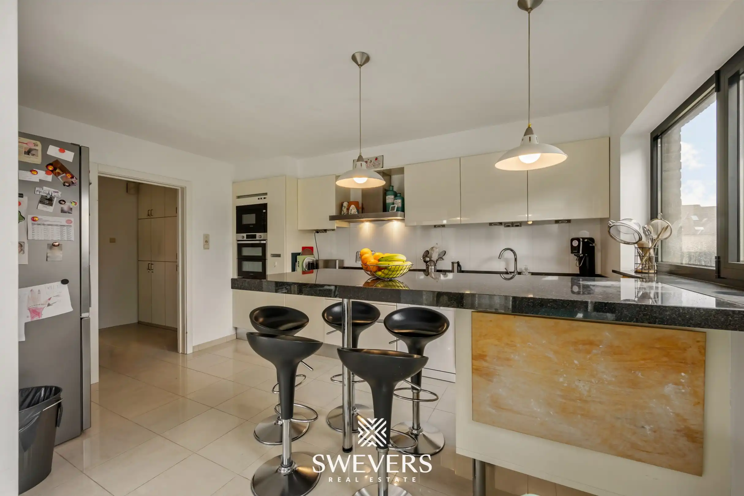 Ruime woning met 5 slaapkamers en binnenzwembad foto 7