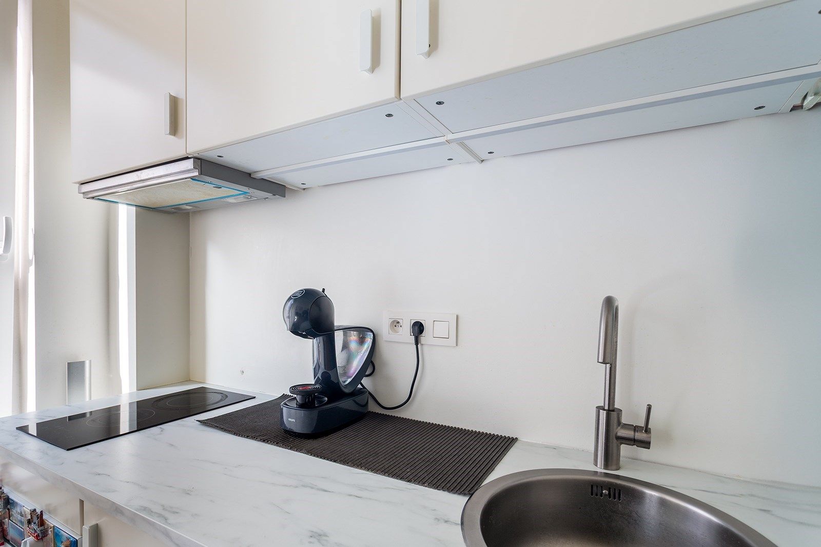 2 gerenoveerde studio's op top locatie foto 11