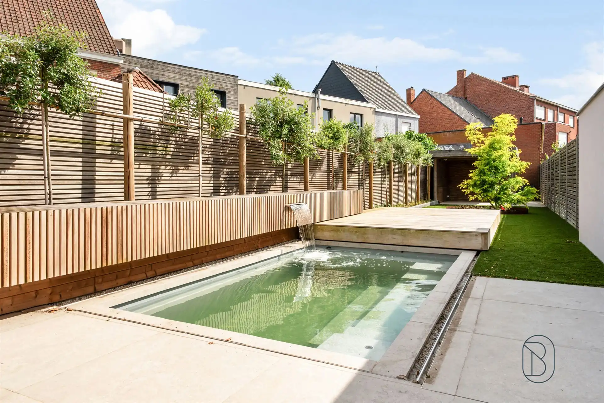Topgelegen stijlvolle kwalitatieve nieuwbouw met zwembad. foto 26
