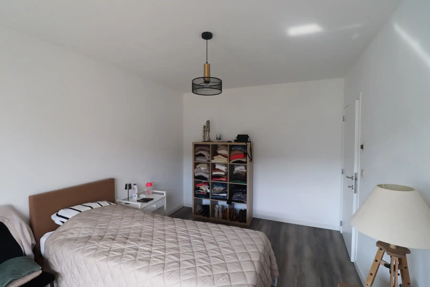 Een recent appartement met 2 slaapkamers, terras en autostaanplaats. foto 11