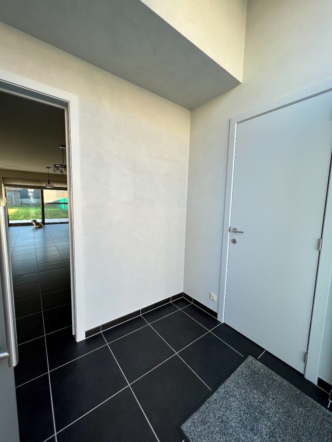 NIEUWBOUWWONING MET 3 SLAAPKAMERS, TUIN EN GARAGE IN ELVERDINGE foto 2