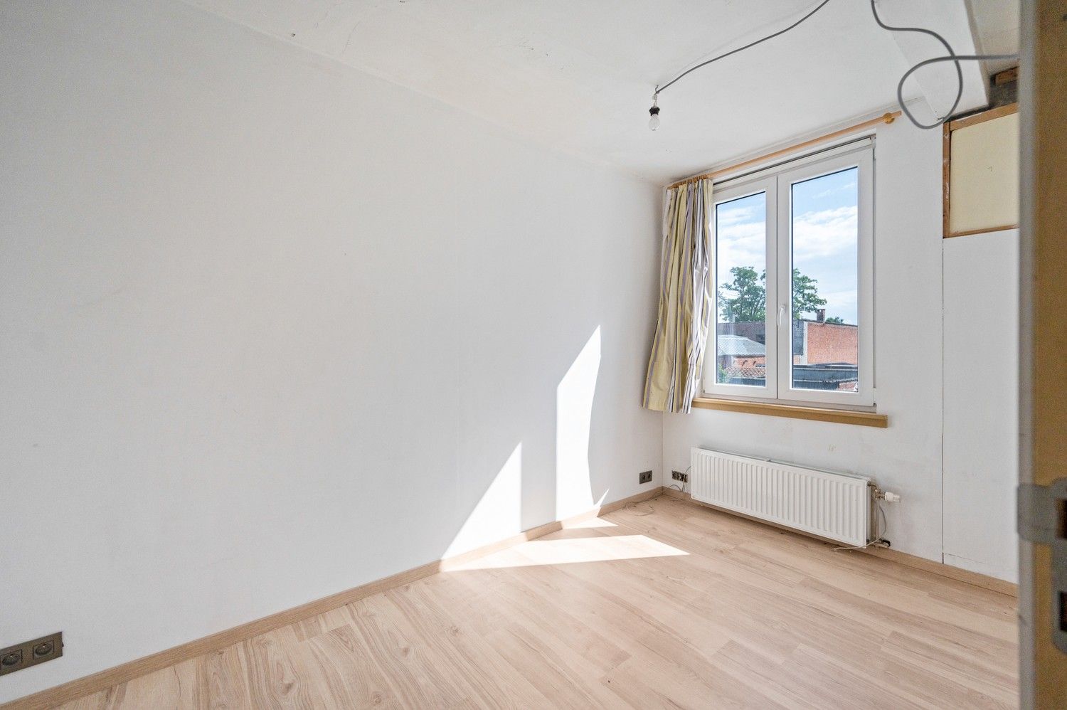 Leuke, verder af te werken woning met 3 slaapkamers en tuin op toplocatie in Lier! foto 13