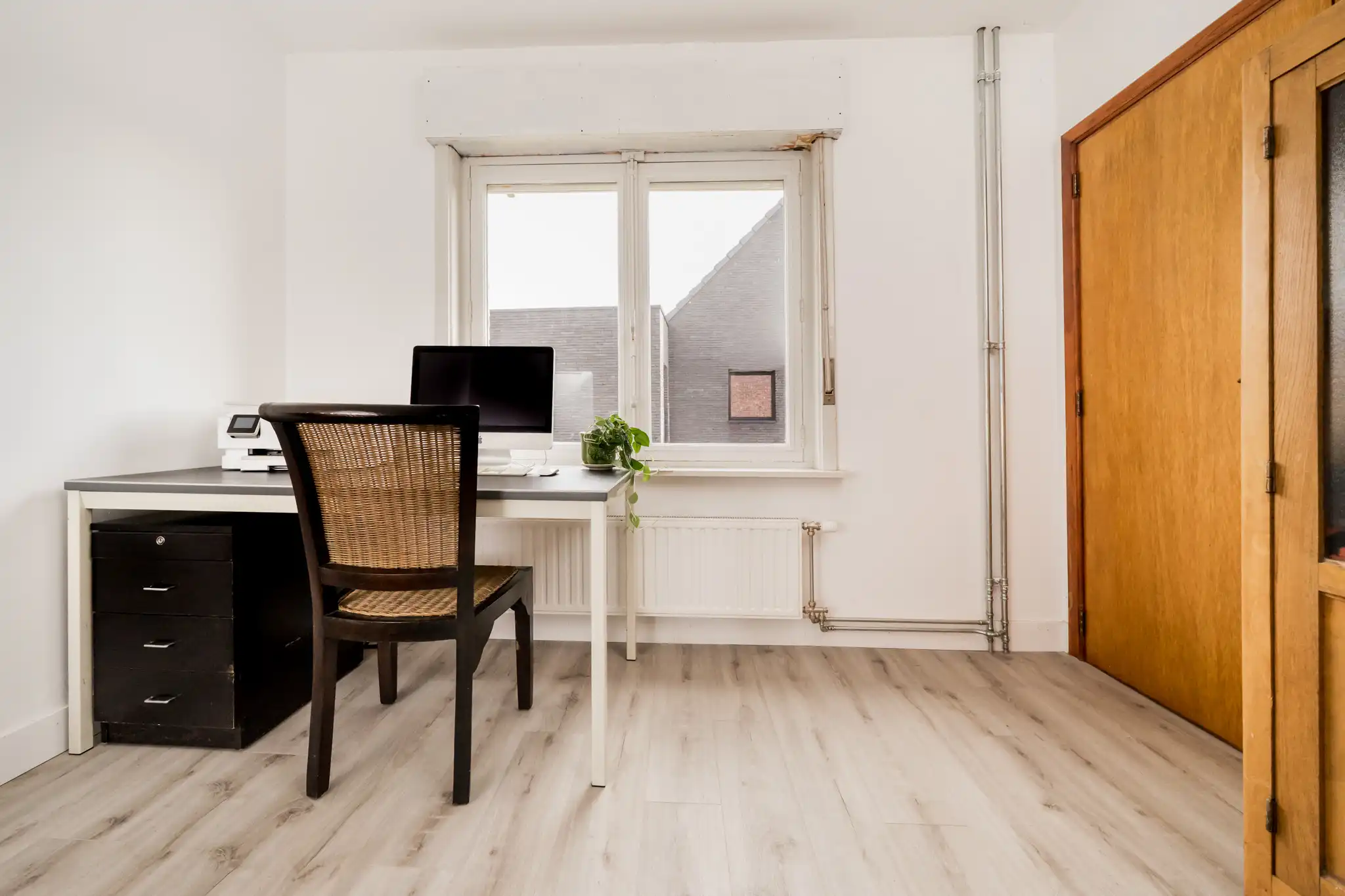 Karaktervolle woning met 3 (tot 5) slaapkamers, tuin, vergunde serre en grote garage / werkplaats foto 16