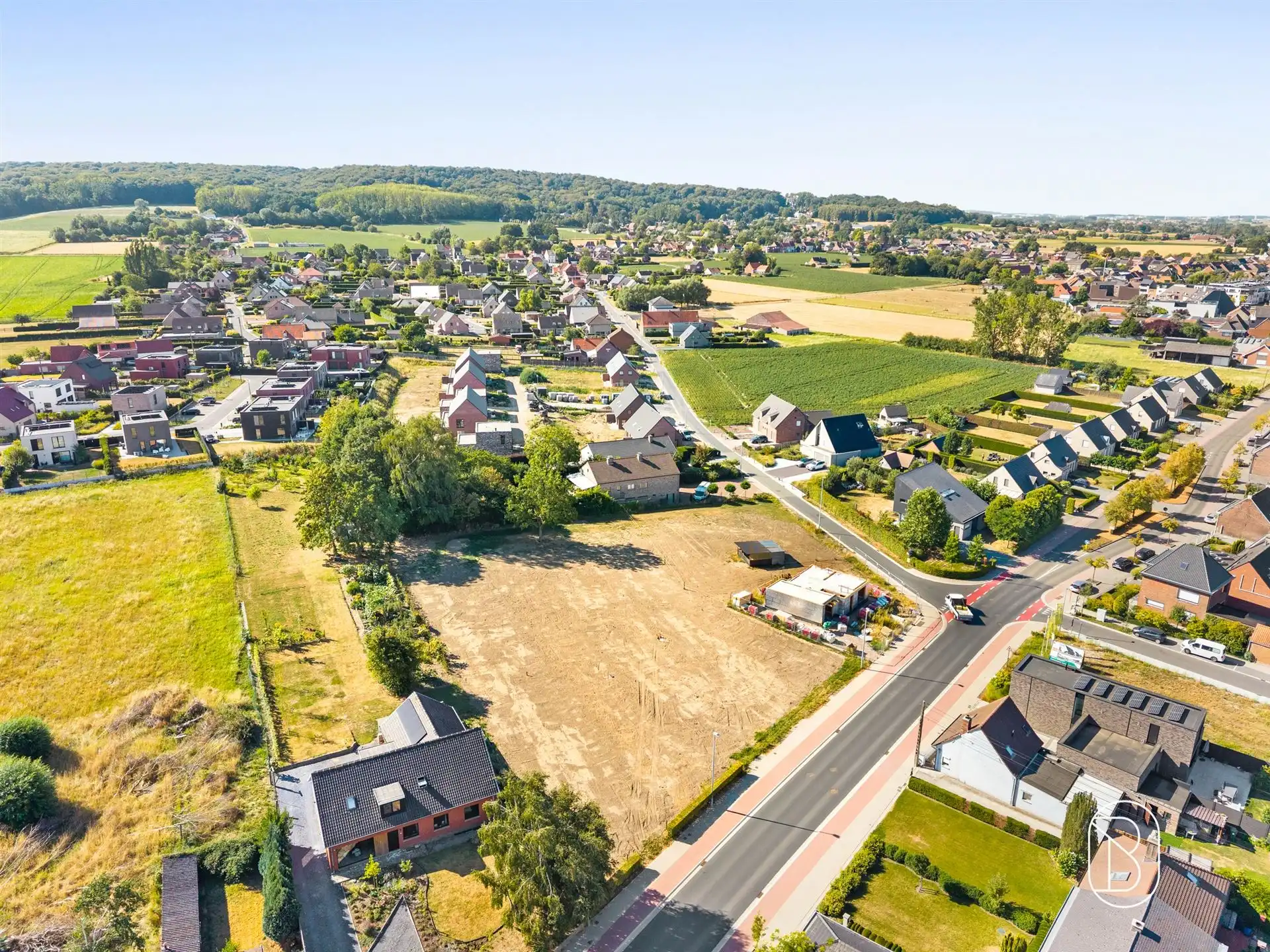 Mooi perceel bouwgrond met ruime tuinzone foto 6