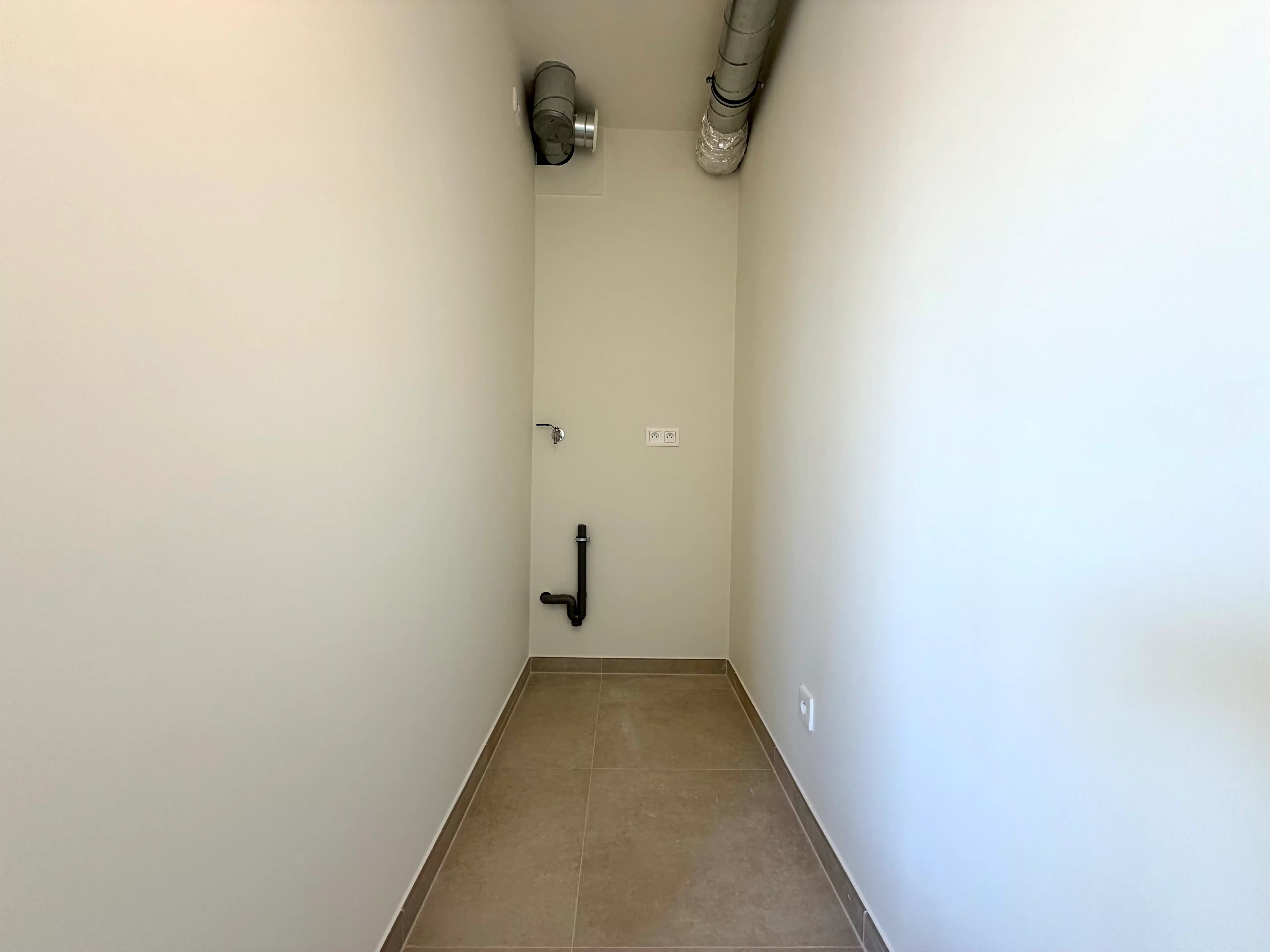 Nieuwbouwappartement met twee slaapkamers te huur foto 12