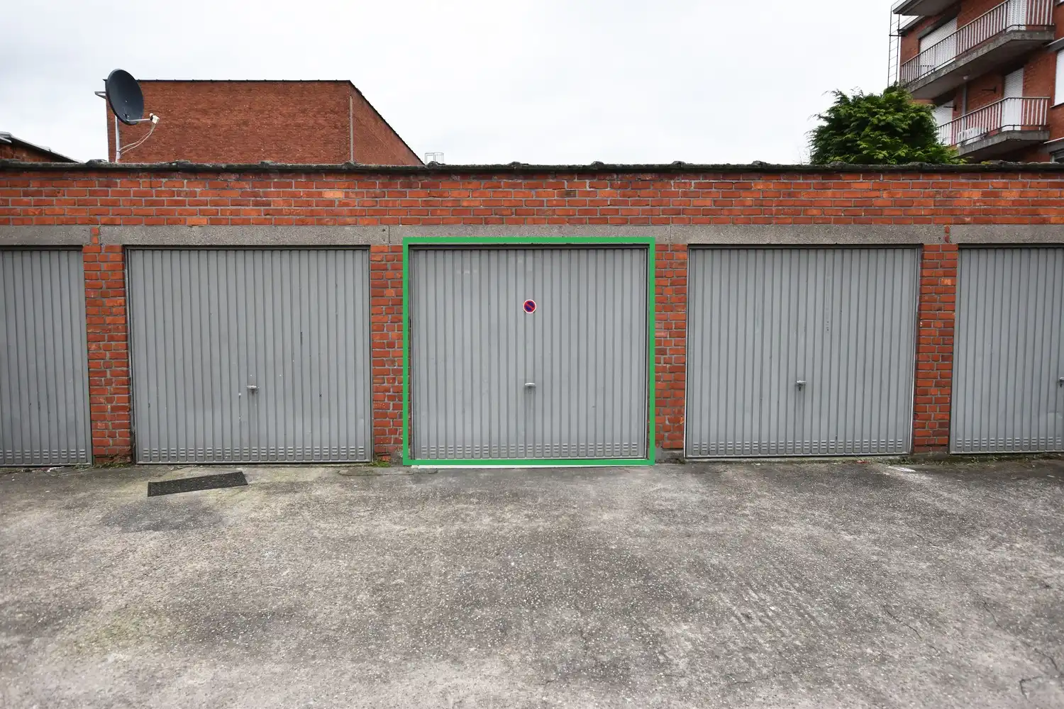 Garagebox te koop foto {{pictureIndex}}