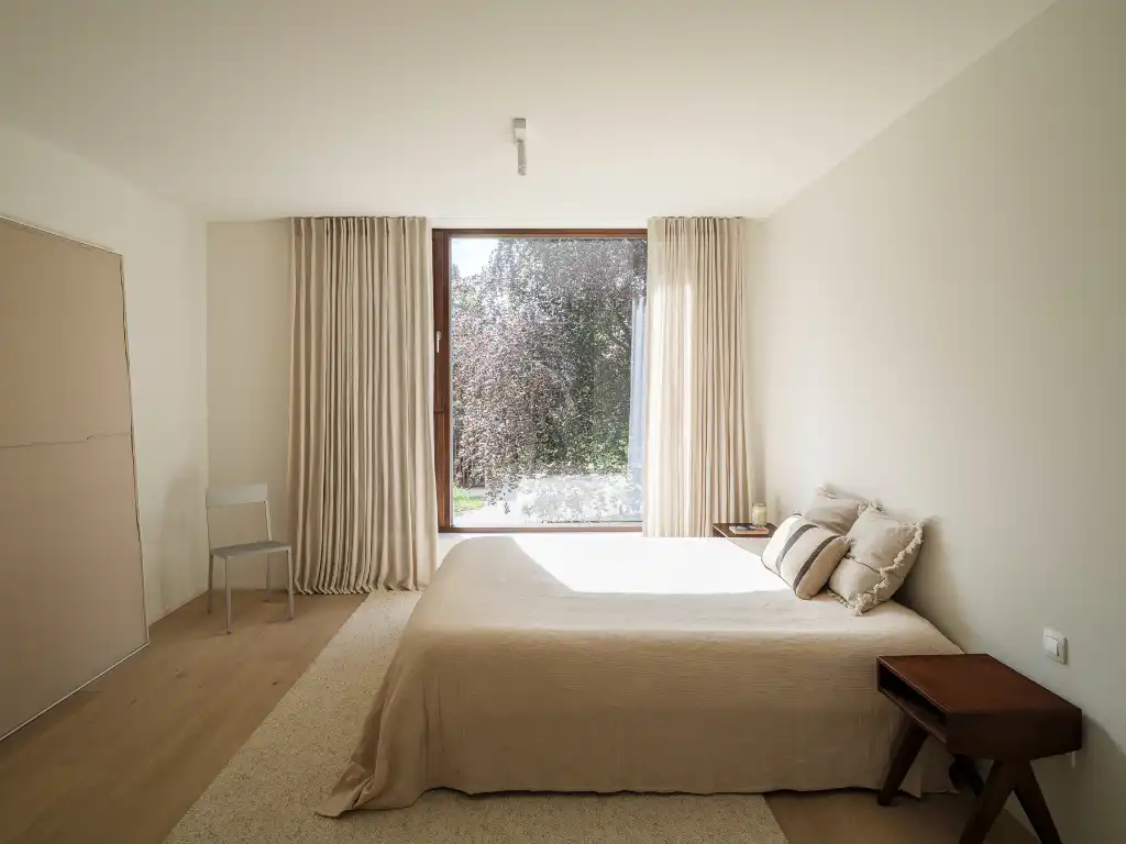 Hoogwaardig afgewerkte parkwoning met een bureauruimte op het GLV, gelegen in het gegeerde Drongen. foto 12