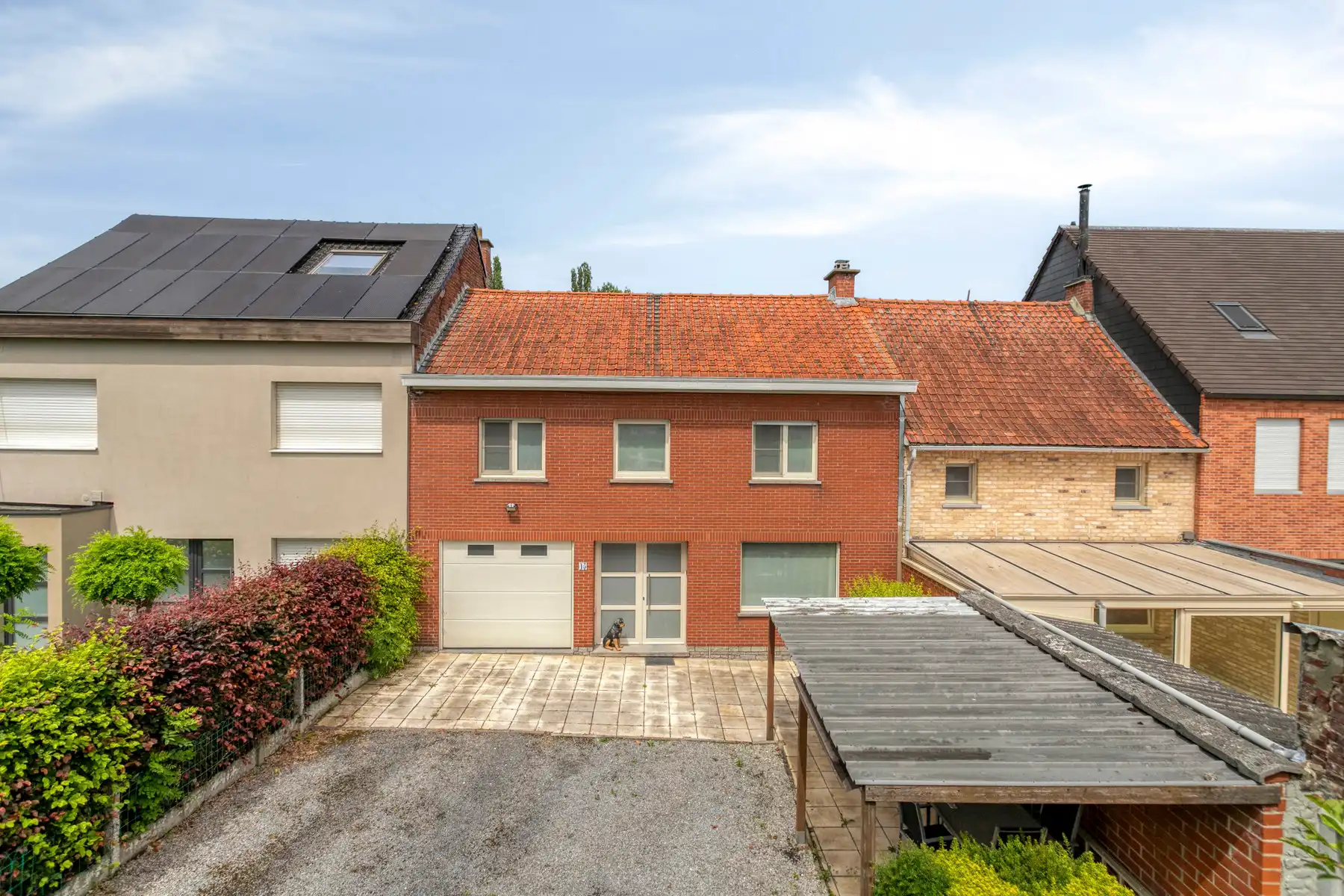 Goedegelegen woning met tuin en garage!!! foto 2