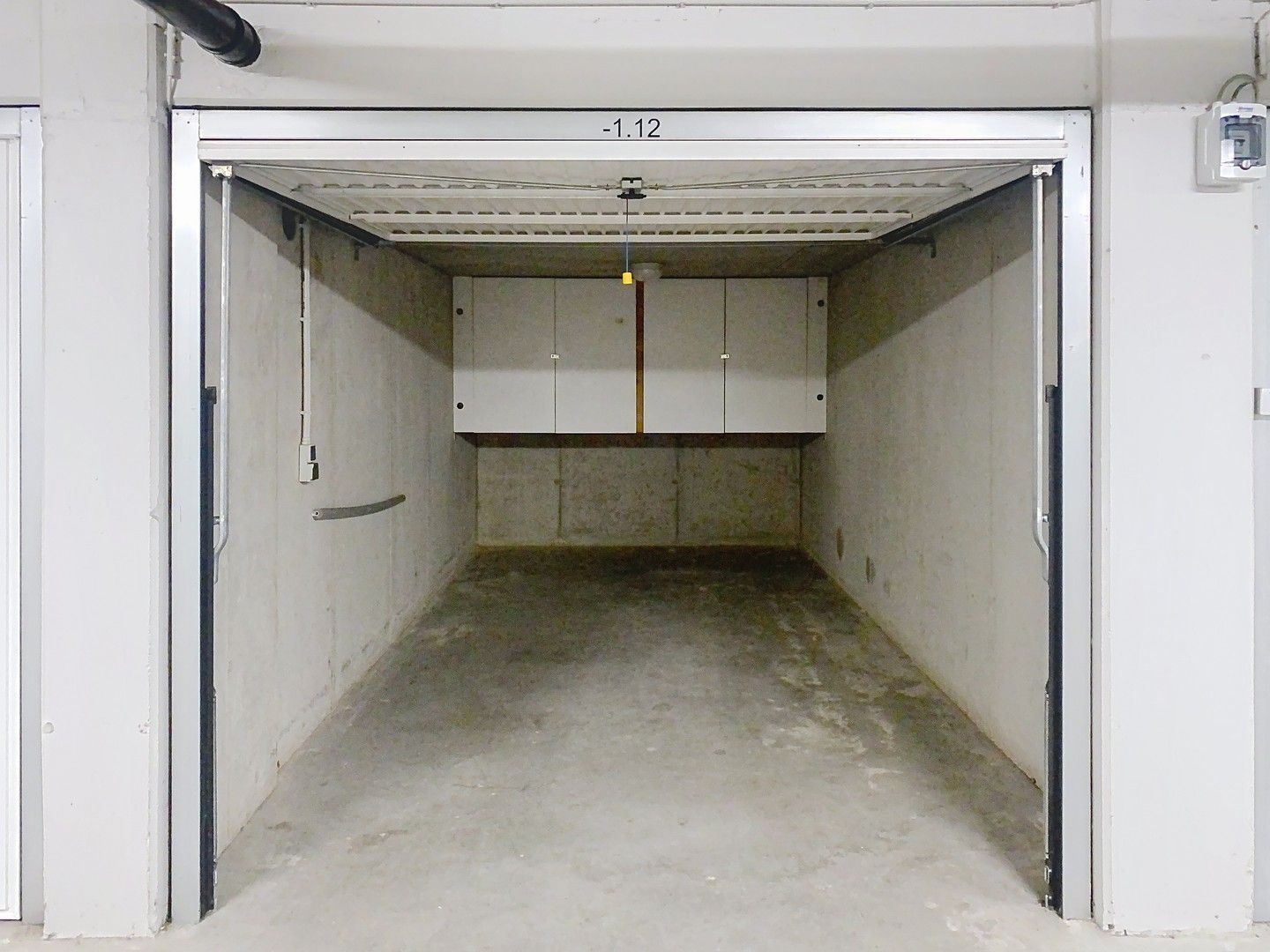 Gesloten garagebox op centrale ligging! foto 3