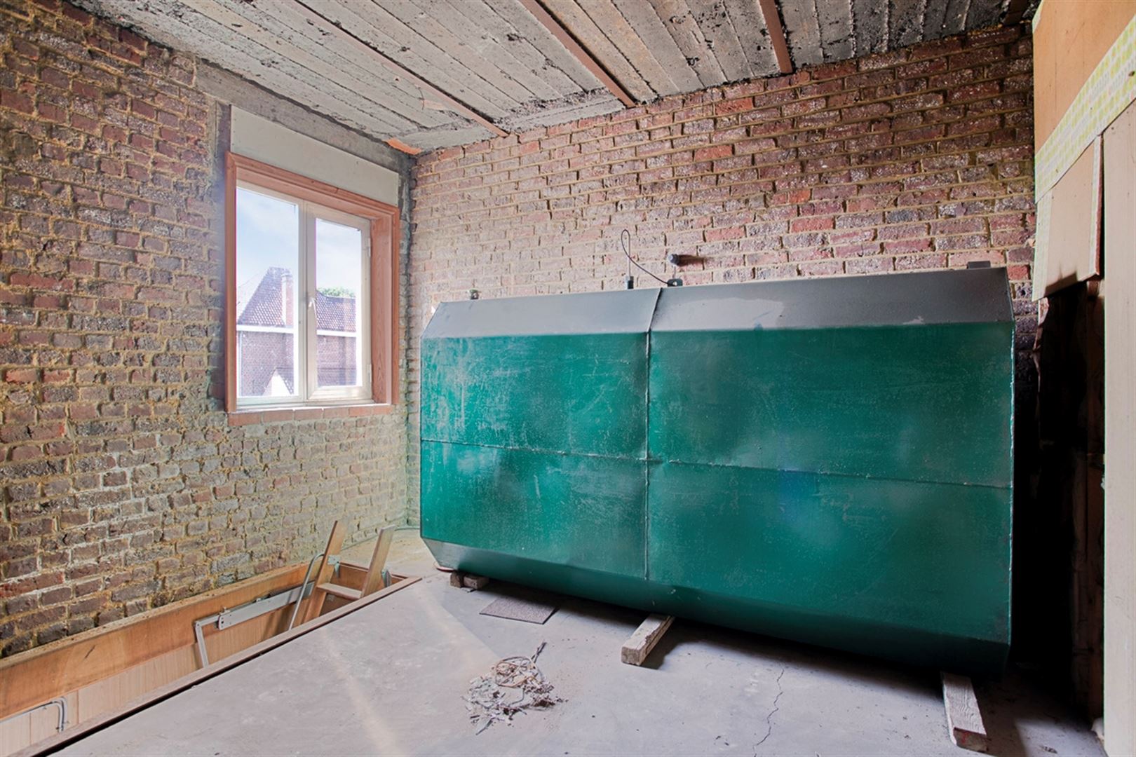 Te renoveren woning centurm Anzegem foto 24