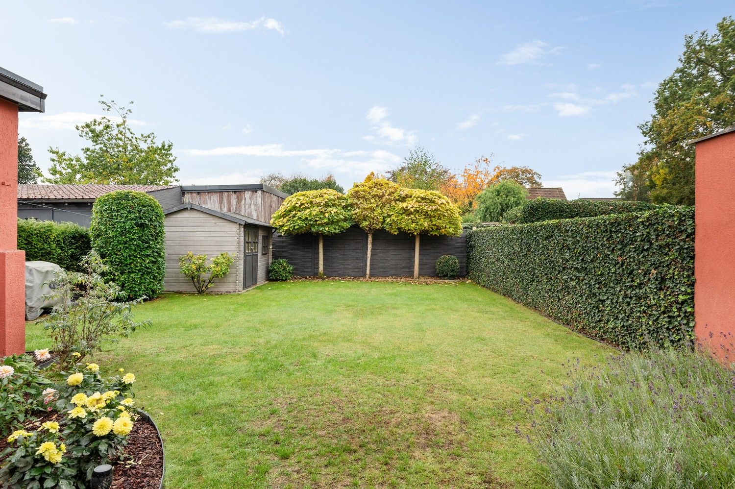 Prachtige recent gerenoveerde gezinswoning met tuin en garage in hartje Brasschaat foto 22