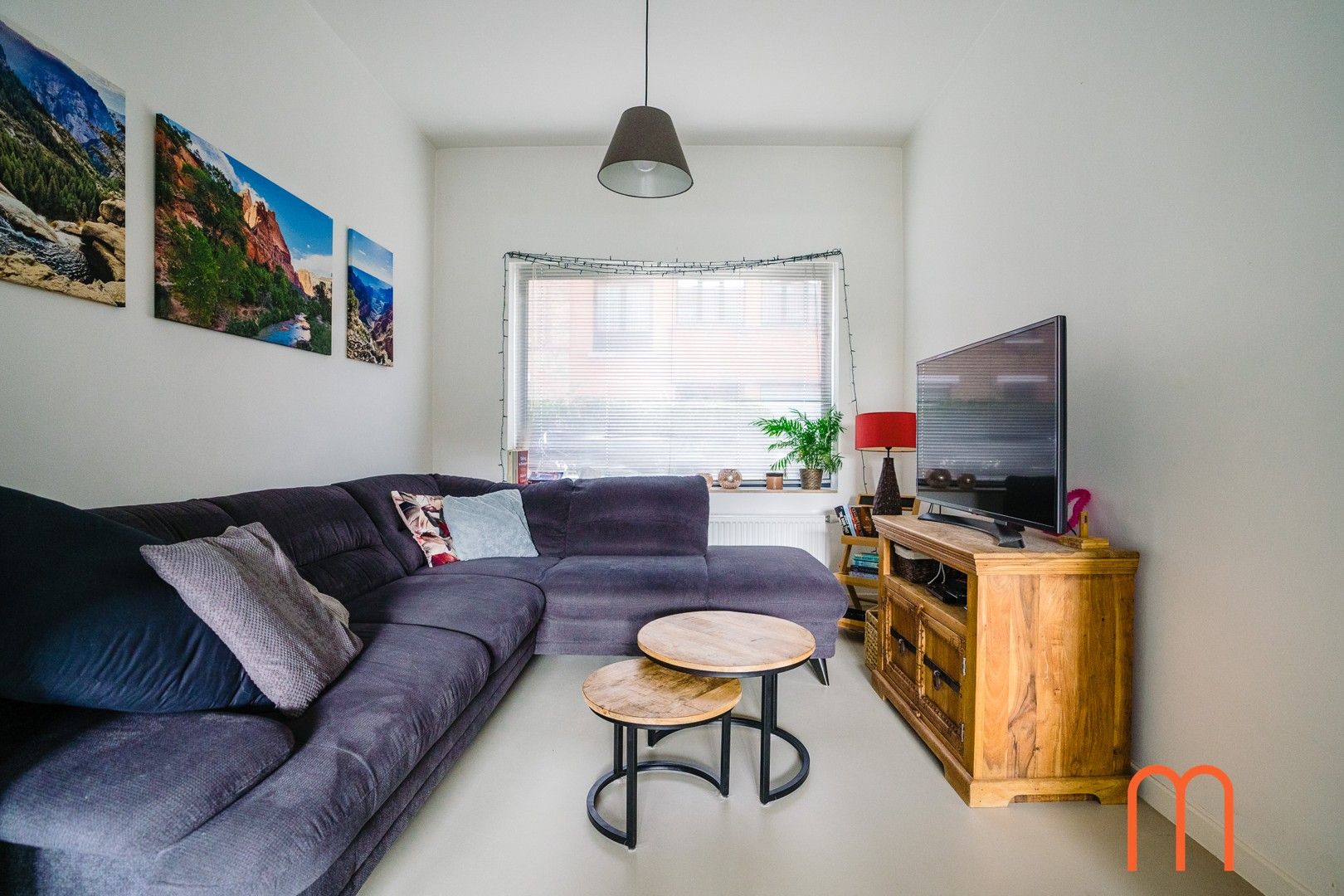 Mooie, gerenoveerde woning met 3 slaapkamers in de rustige wijk Mariakerke. foto 3