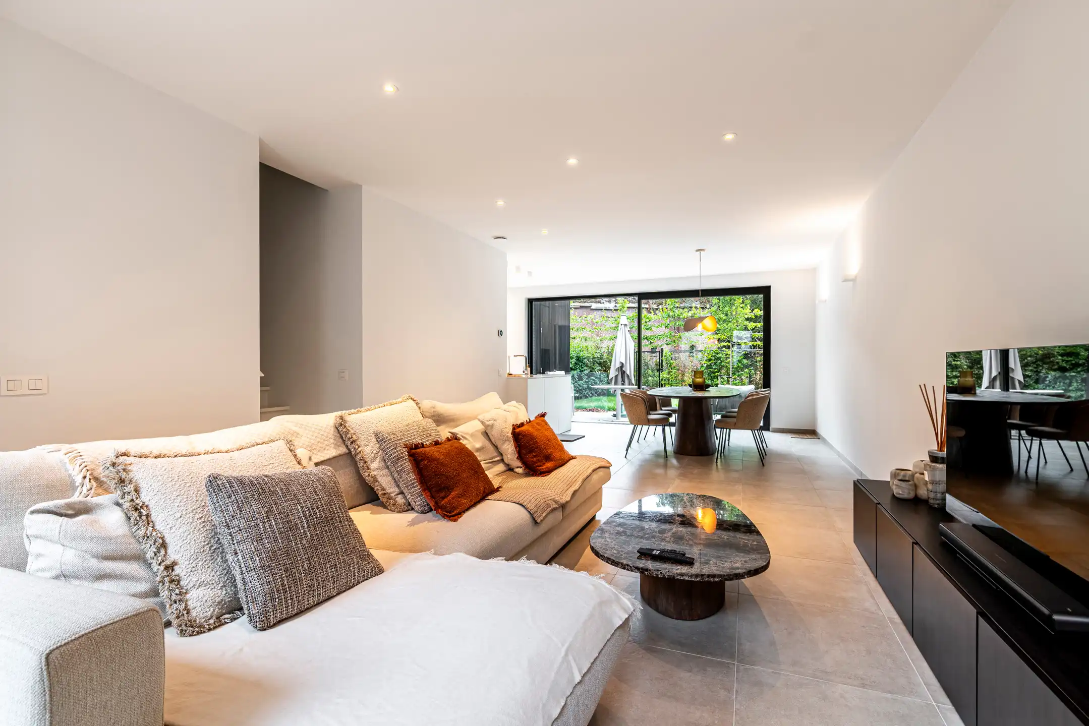 Gezinswoning met 3 slaapkamers te huur foto 4