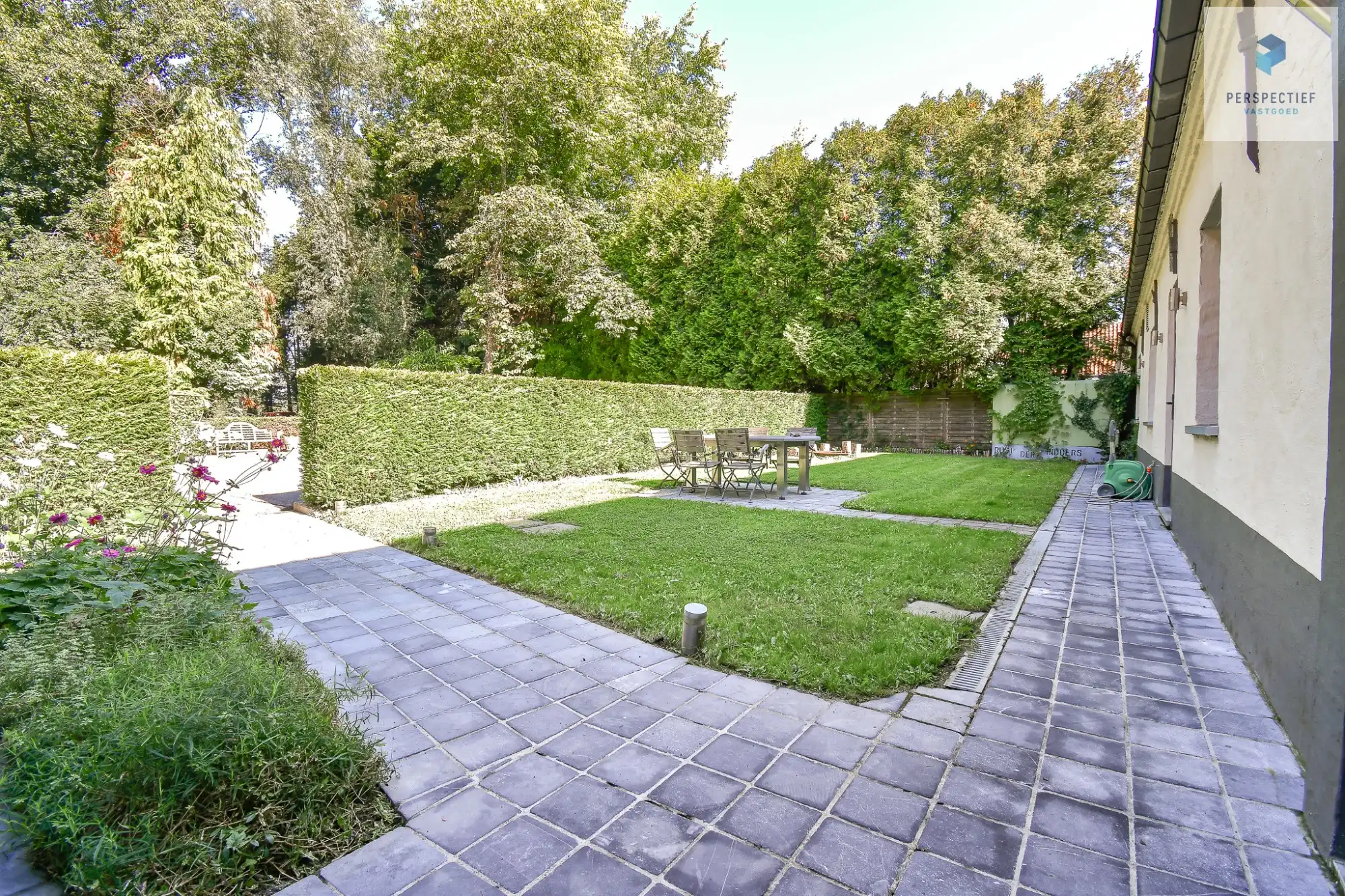 Charmante hoevetje met grote tuin foto 21