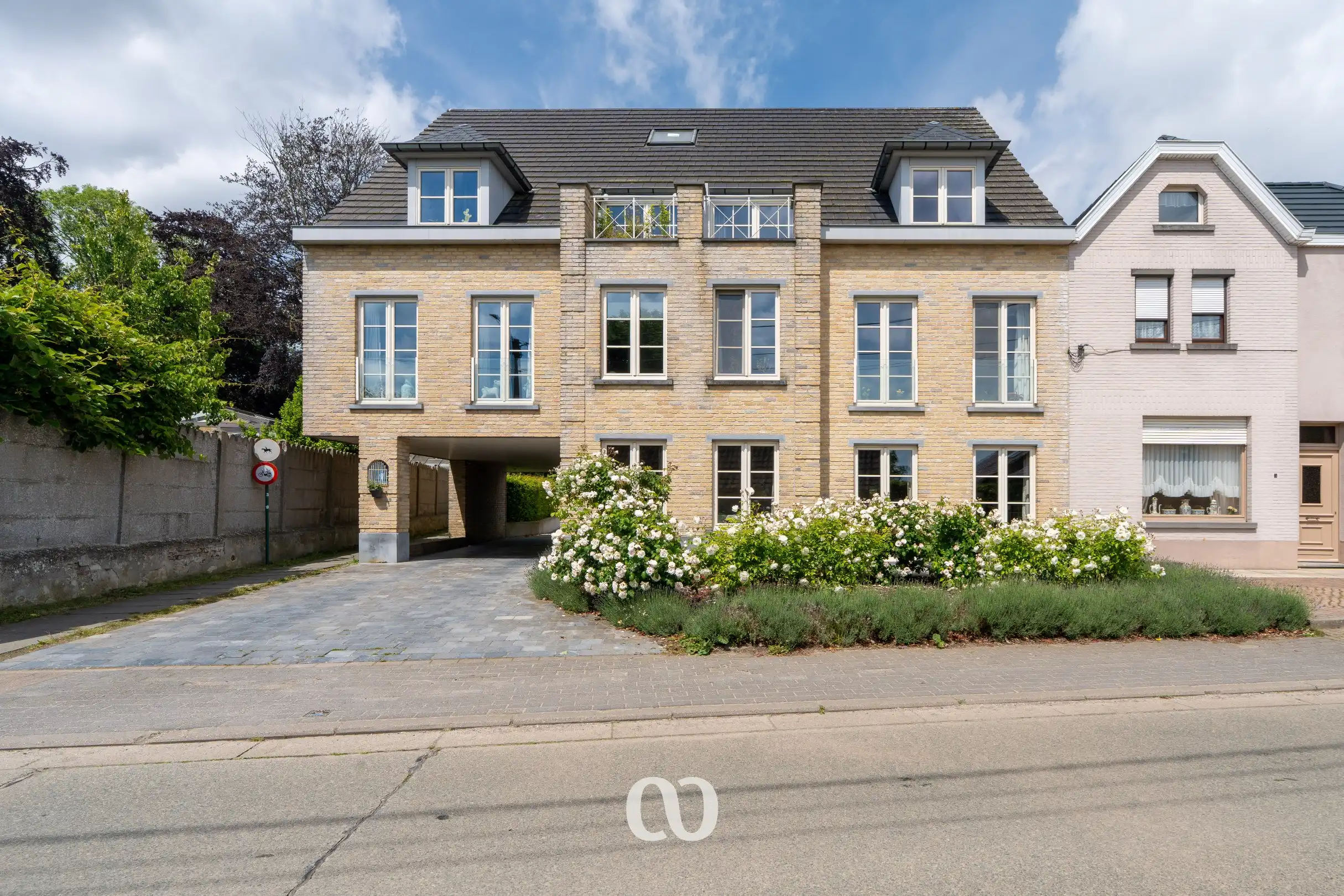 Gelijkvloers appartement met 3 slaapkamers, garage en tuin in Huise foto 19