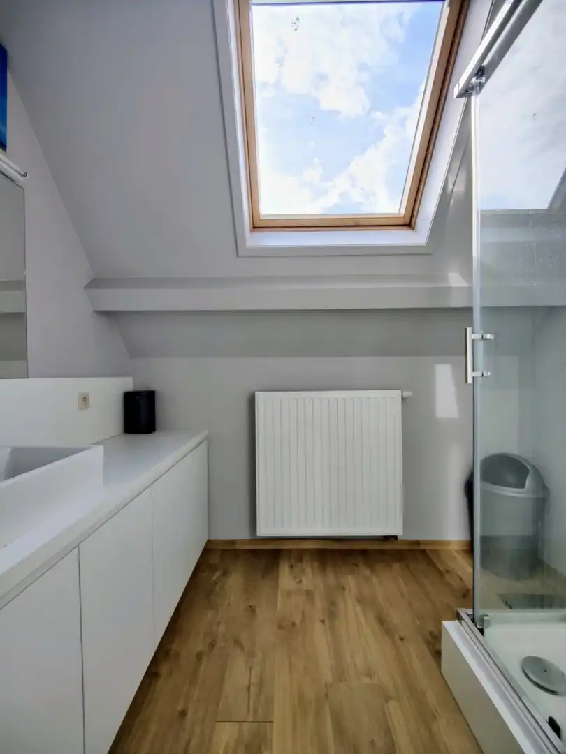 Beselare - Investeringspand met kantoorruimte en 2 verhuurde appartementen foto 18