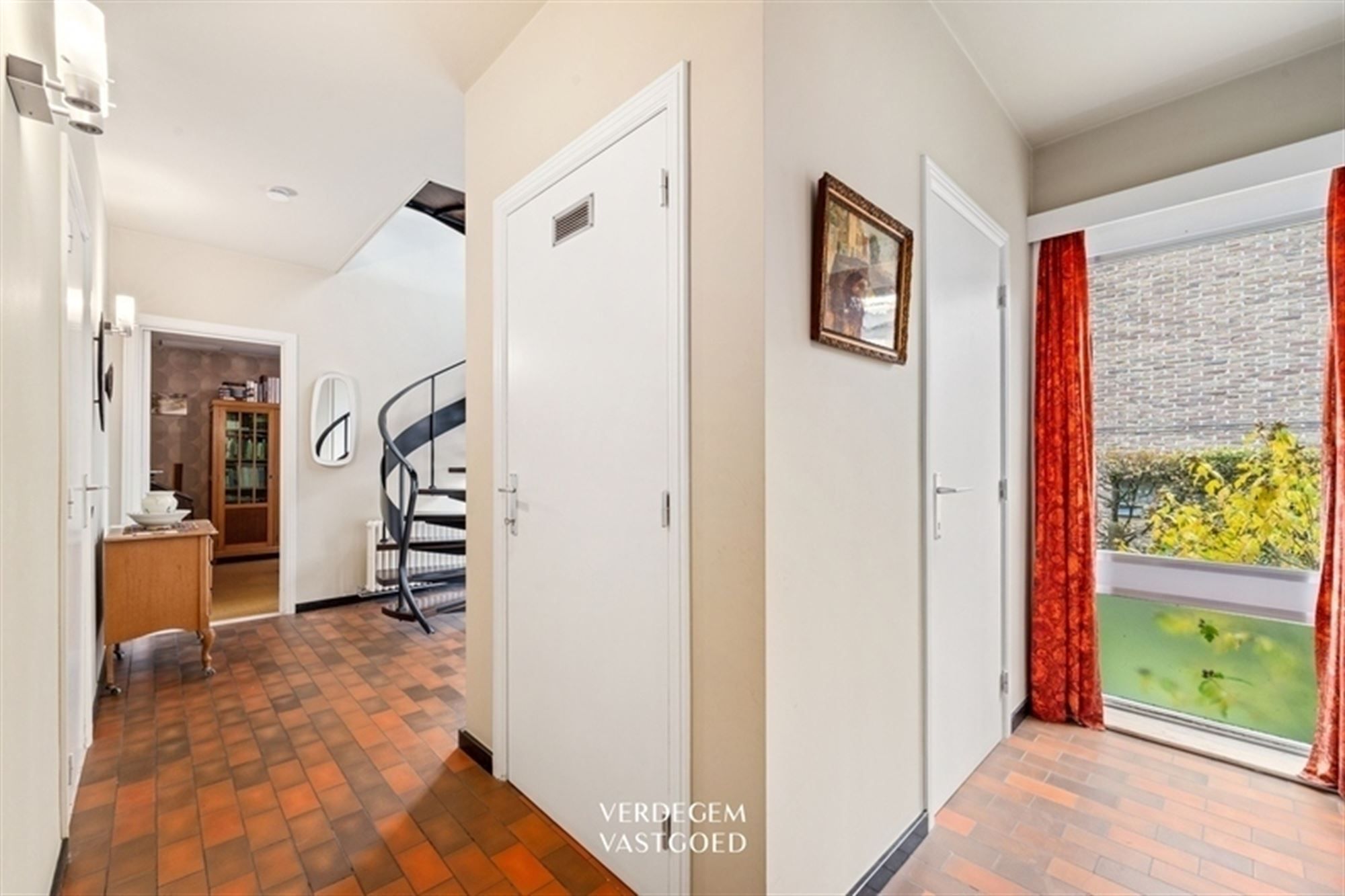 Unieke bel-étage woning met veel natuurlijke lichtinval nabij de Daknamse Meersen foto 18