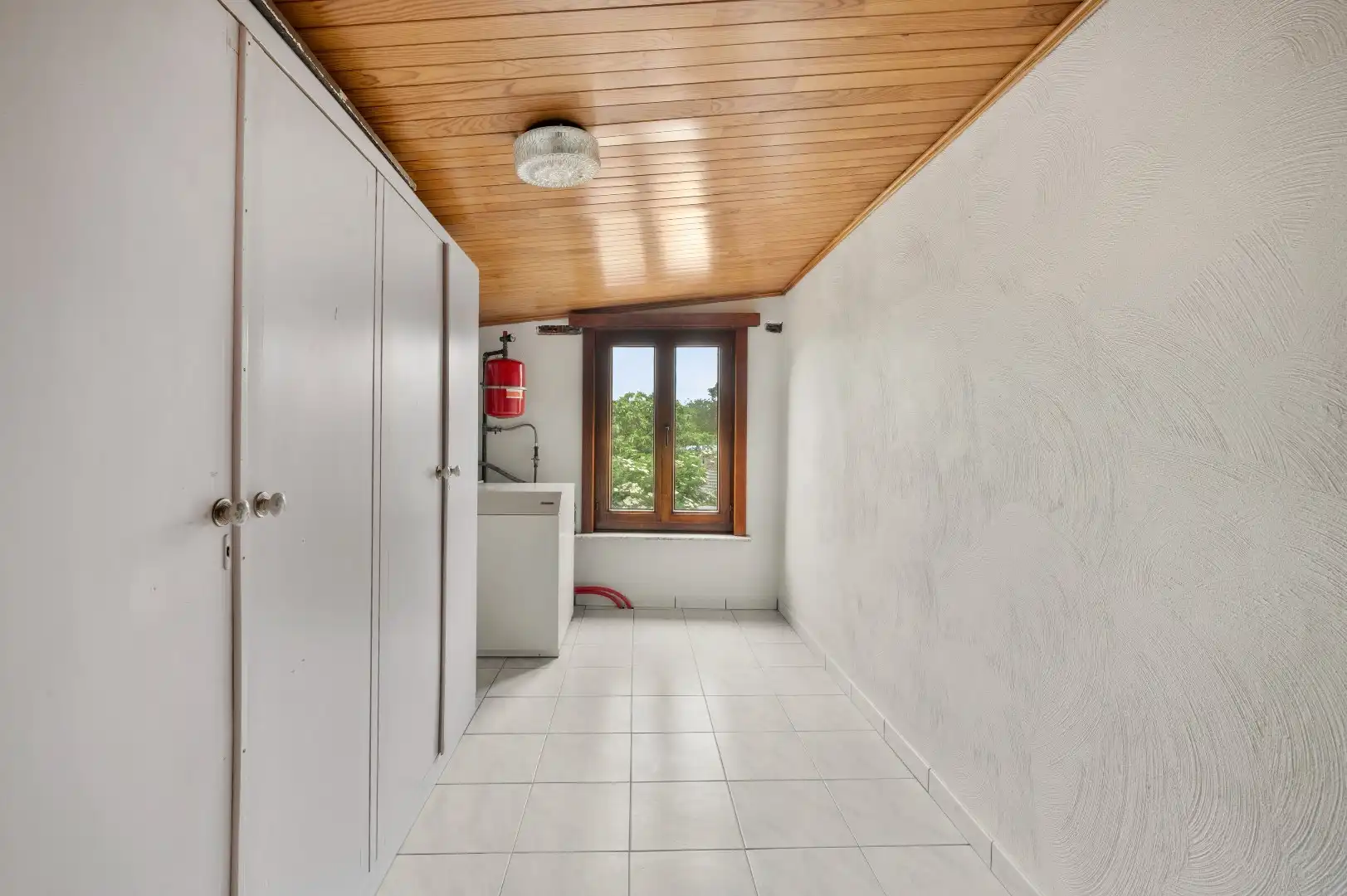 Verrassend ruime woning met 2 slaapkamers en gezellige tuin. foto 16