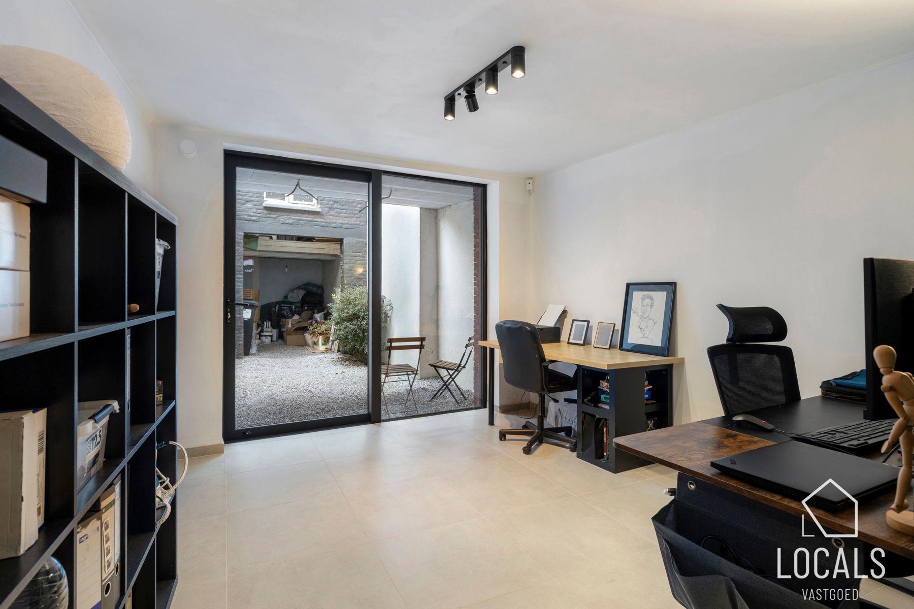 Volledig gerenoveerde woning in centrum Ninove foto 4