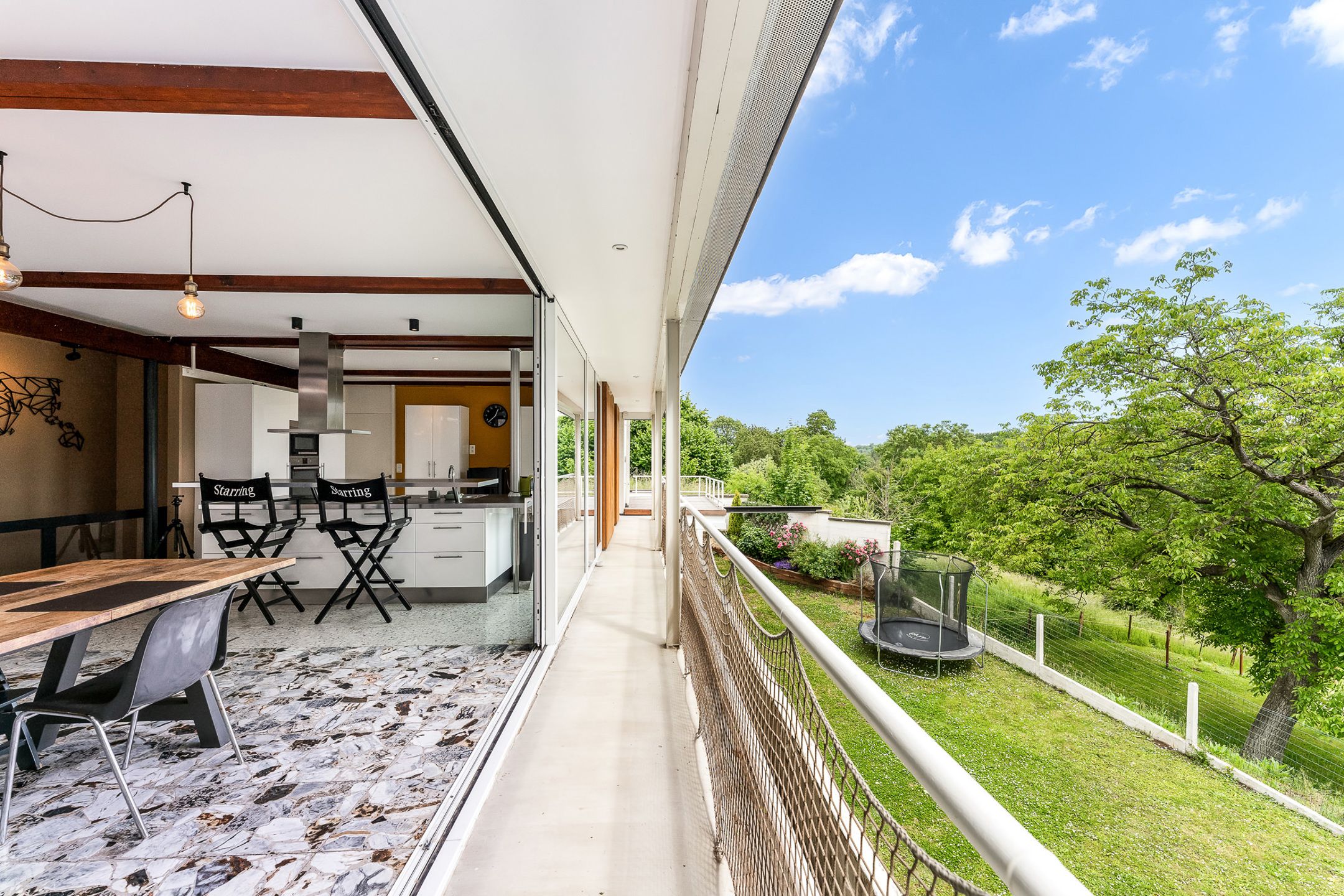 Unieke woning met uitzicht op de Jekervallei foto 12