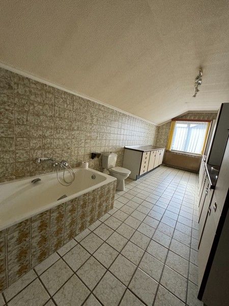 Vrijstaande woning met 5 slaapkamers. foto 79